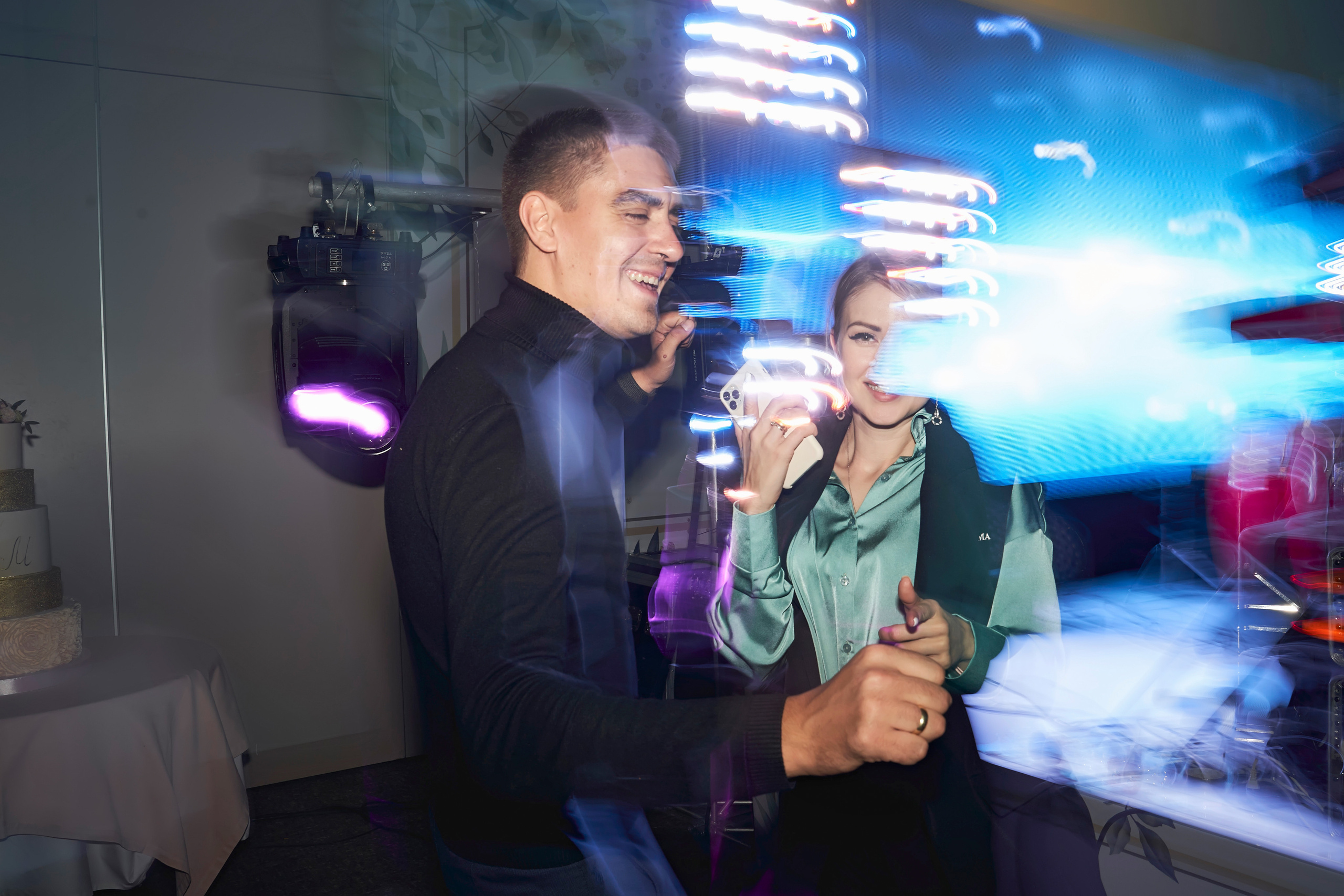 Красивая выездная регистрация в «Шато Де Талю» винодельня в Геленджике. ТВИНС СТУДИО — лучшие свадебные фотографы и видеографы в Краснодаре