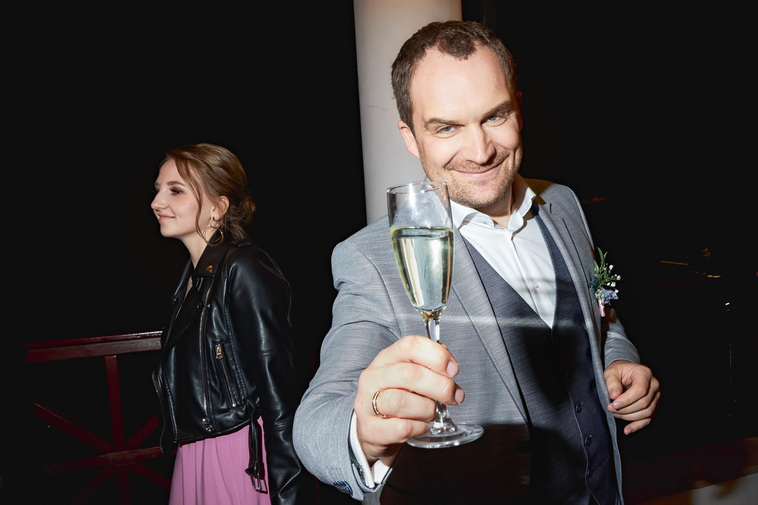 Свадьба в Красной Поляне от TWINS STUDIO в окружении гор. ТВИНС СТУДИО — лучшие свадебные фотографы и видеографы в Краснодаре