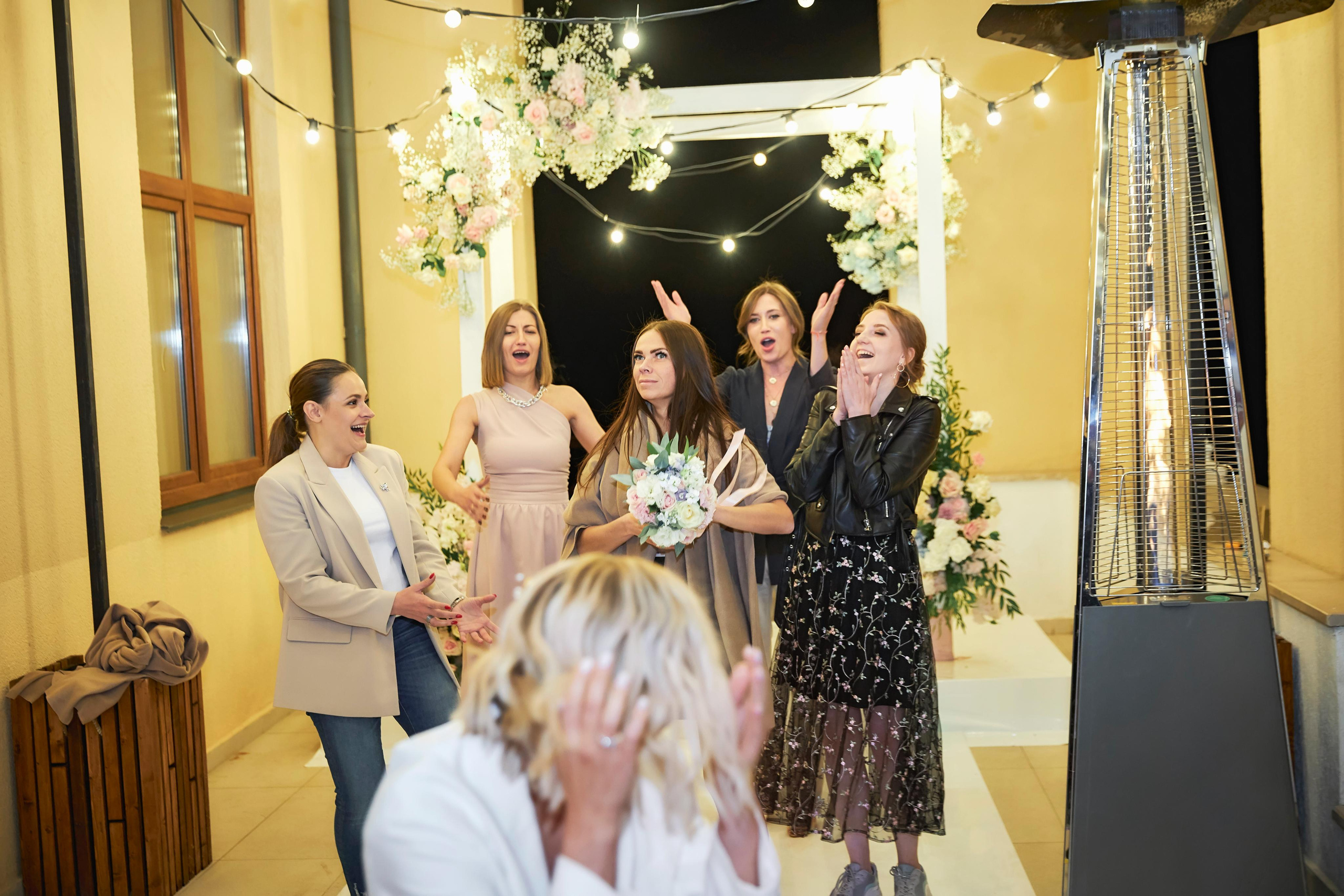 Свадьба в Красной Поляне от TWINS STUDIO в окружении гор. ТВИНС СТУДИО — лучшие свадебные фотографы и видеографы в Краснодаре