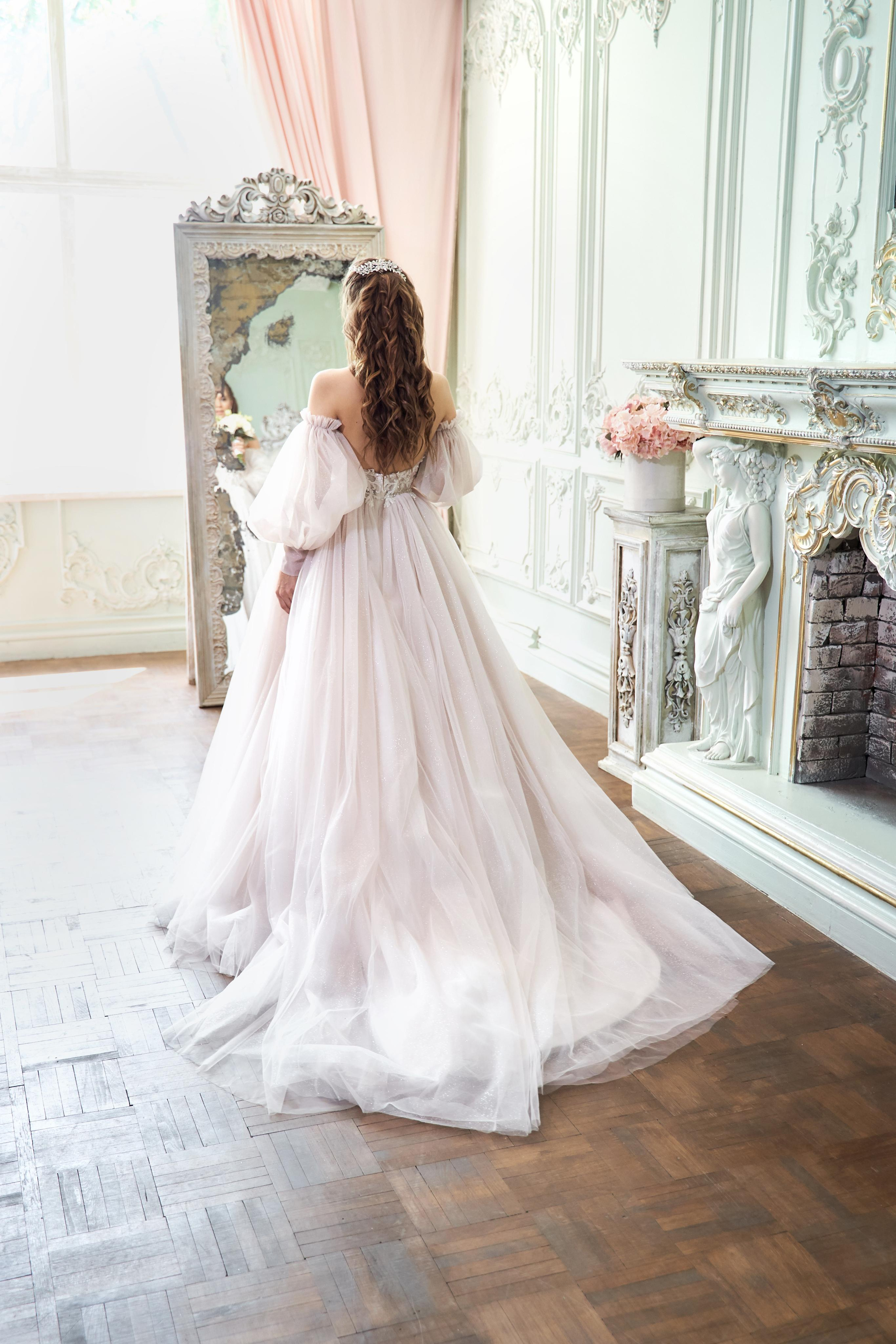 Камерная свадьба в фотостудии, парке Галицкого и Екатерининском загсе. ТВИНС СТУДИО — лучшие свадебные фотографы и видеографы в Краснодаре