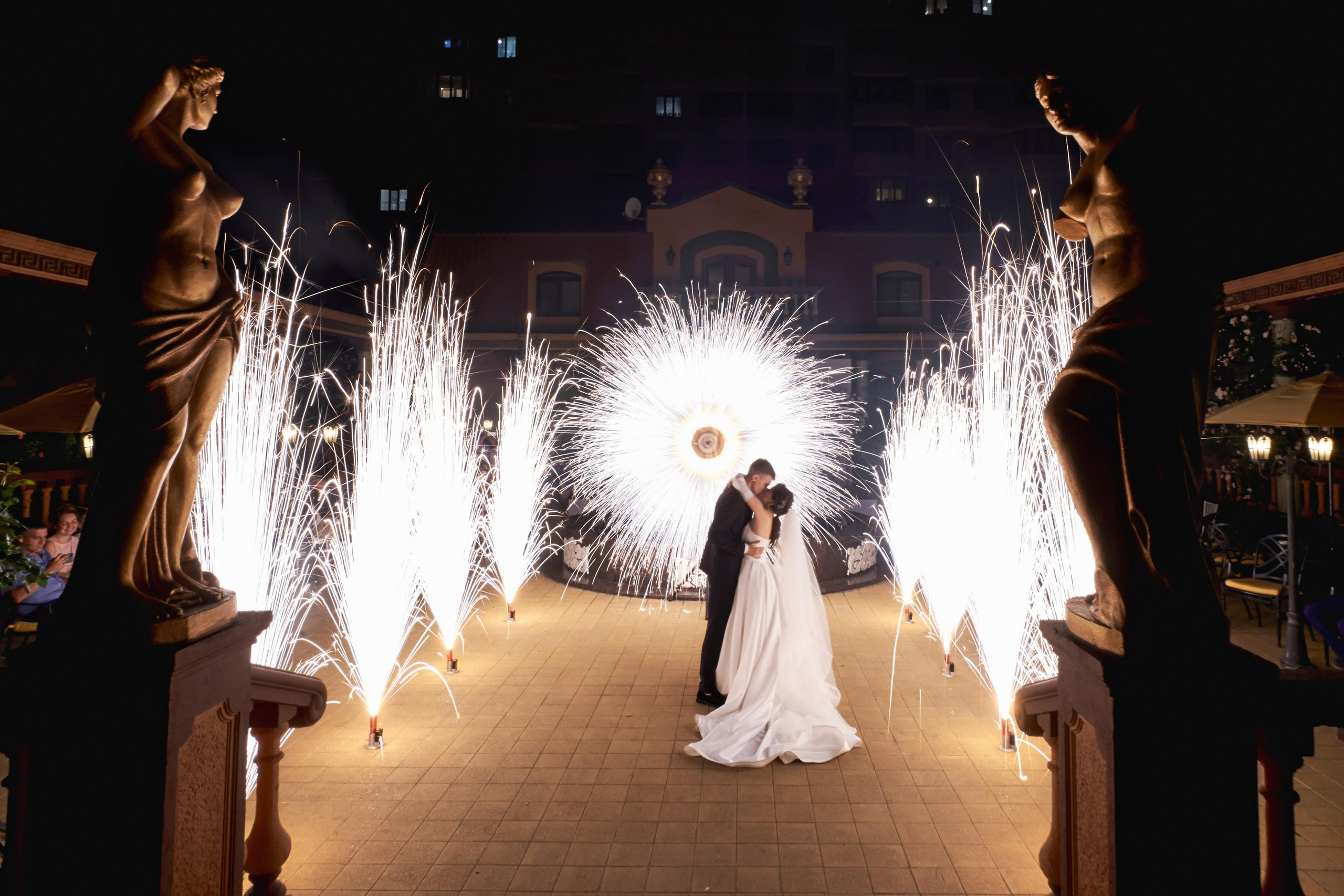 «Гол в свою жизнь» | свадьба профессионального футболиста Голубева 22. ТВИНС СТУДИО — лучшие свадебные фотографы и видеографы в Краснодаре