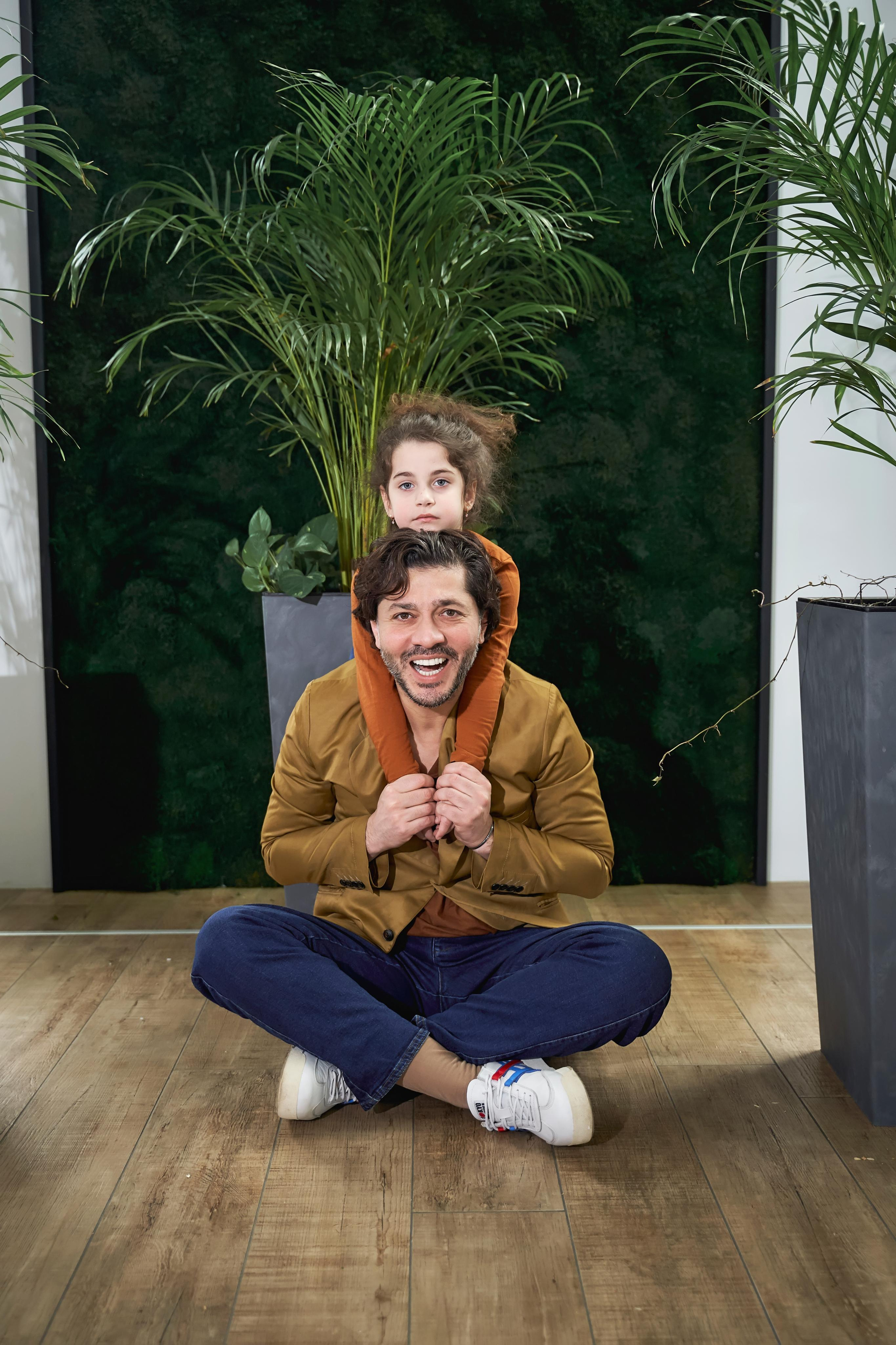 Самир Азарян и «три торнадо» Семейная фотосъёмка от Твинс Студио. ТВИНС СТУДИО — лучшие свадебные фотографы и видеографы в Краснодаре