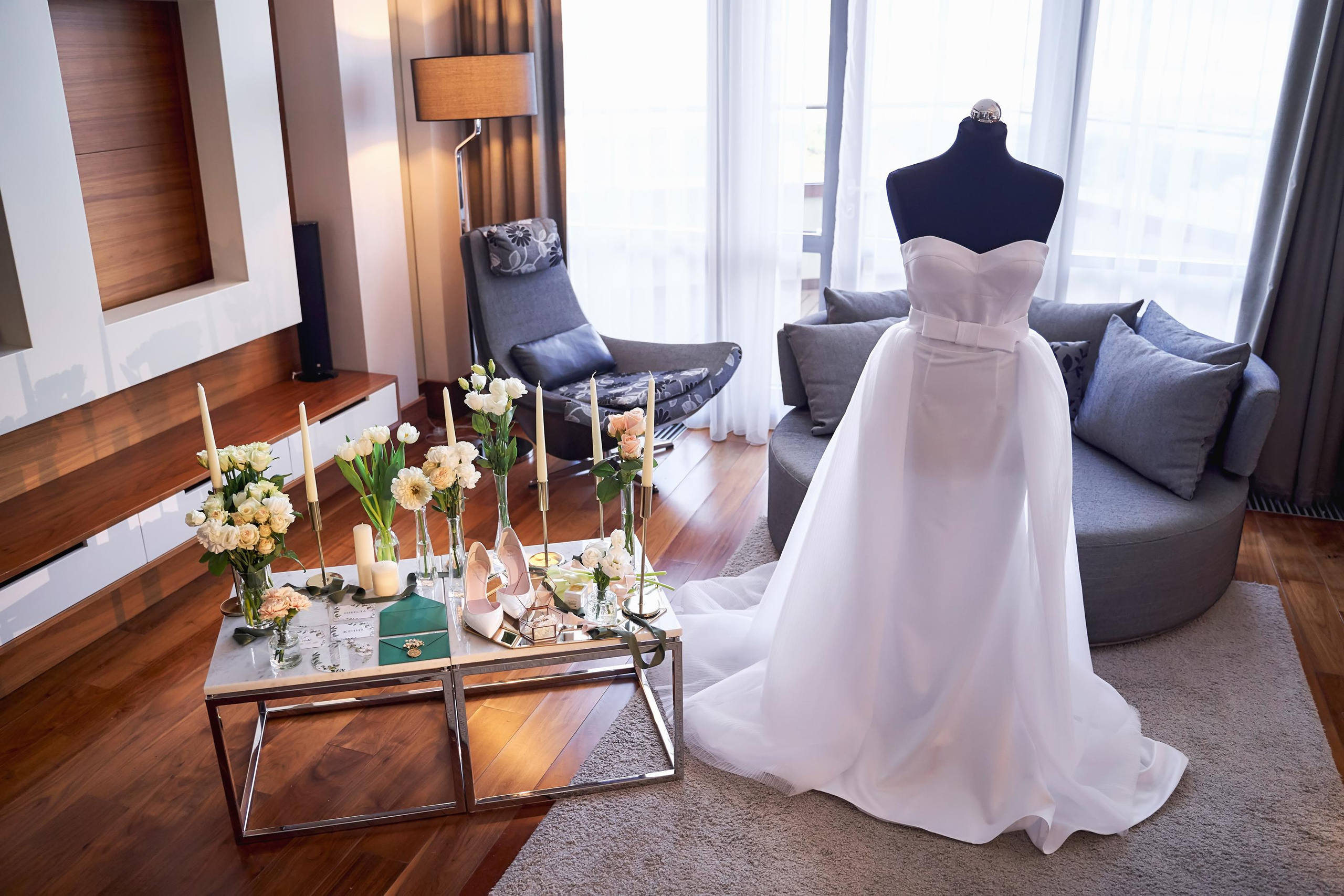 Красивая выездная регистрация в «Шато Де Талю» винодельня в Геленджике. ТВИНС СТУДИО — лучшие свадебные фотографы и видеографы в Краснодаре