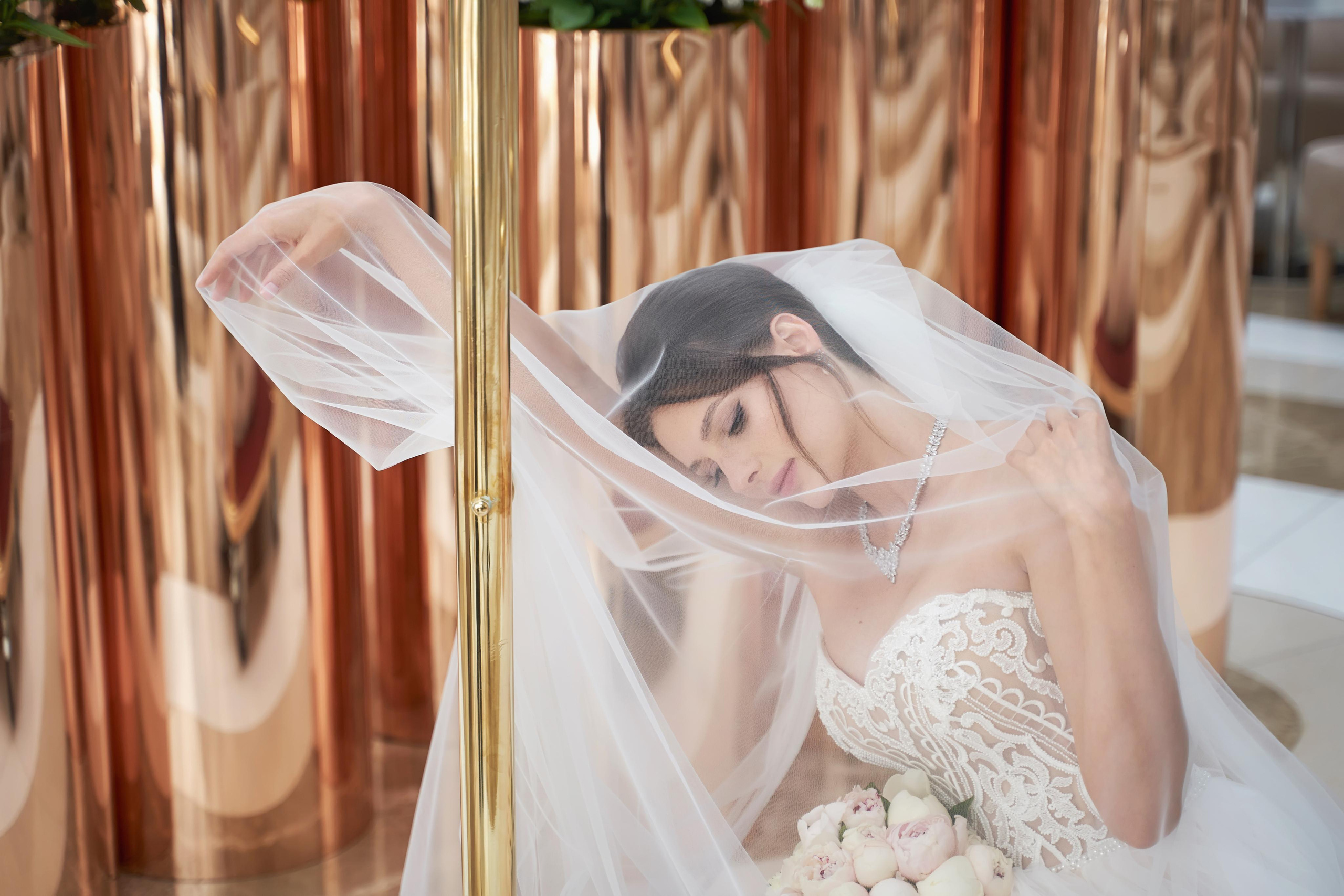 Прогулка на яхте в день свадьбы вместе с фото и видео Твинс Студио. ТВИНС СТУДИО — лучшие свадебные фотографы и видеографы в Краснодаре