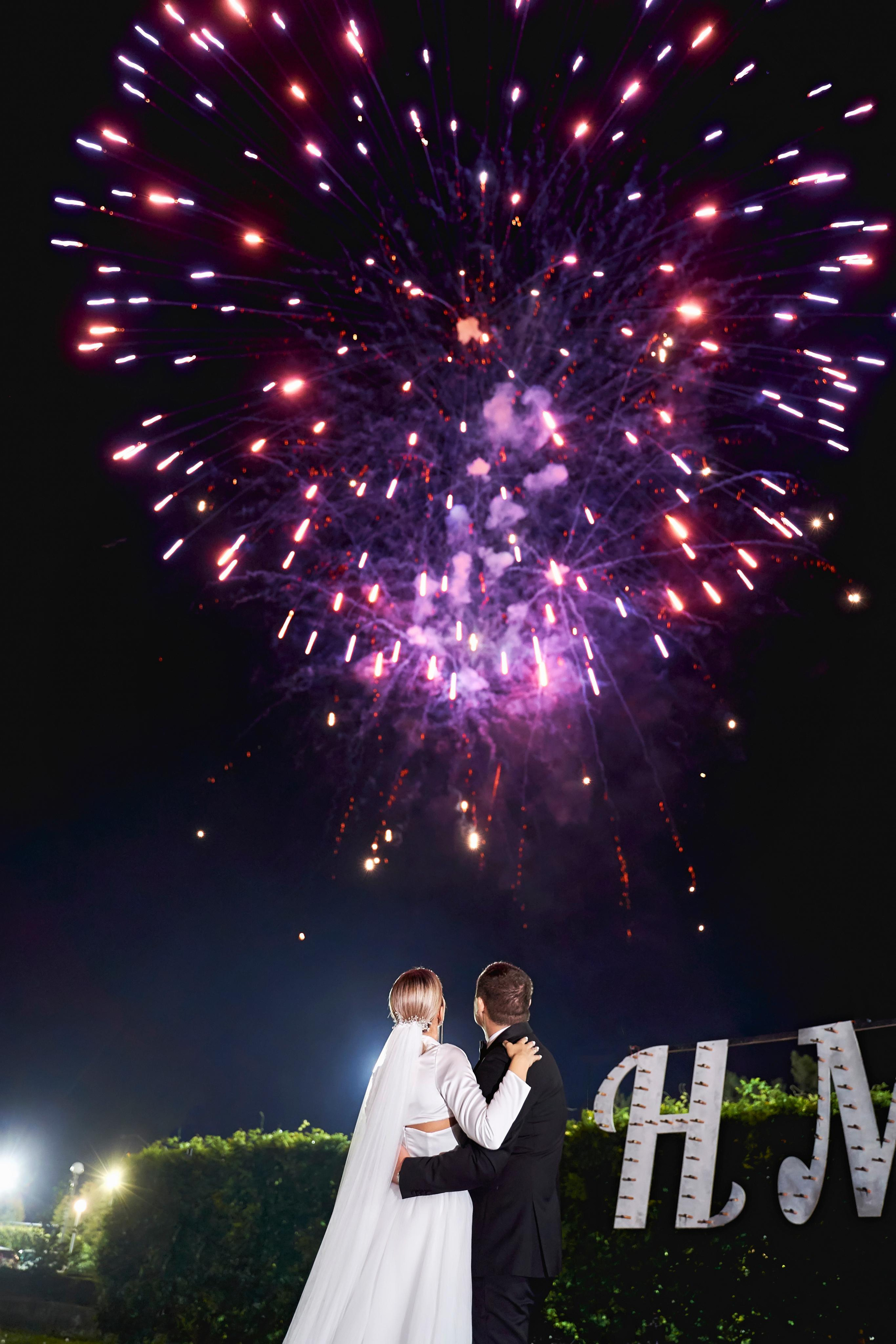 Красивая выездная регистрация в «Шато Де Талю» винодельня в Геленджике. ТВИНС СТУДИО — лучшие свадебные фотографы и видеографы в Краснодаре