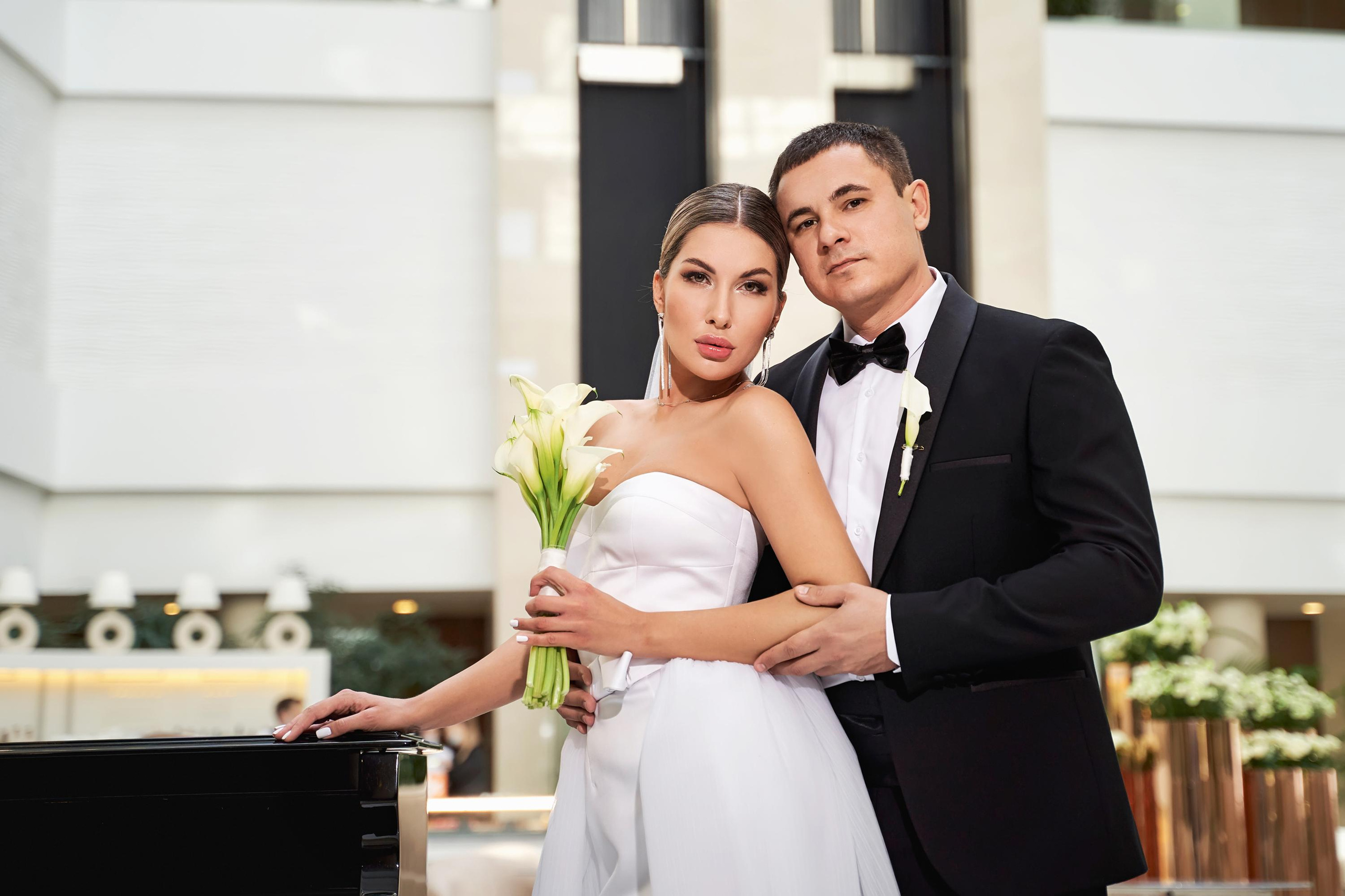 Красивая выездная регистрация в «Шато Де Талю» винодельня в Геленджике. ТВИНС СТУДИО — лучшие свадебные фотографы и видеографы в Краснодаре