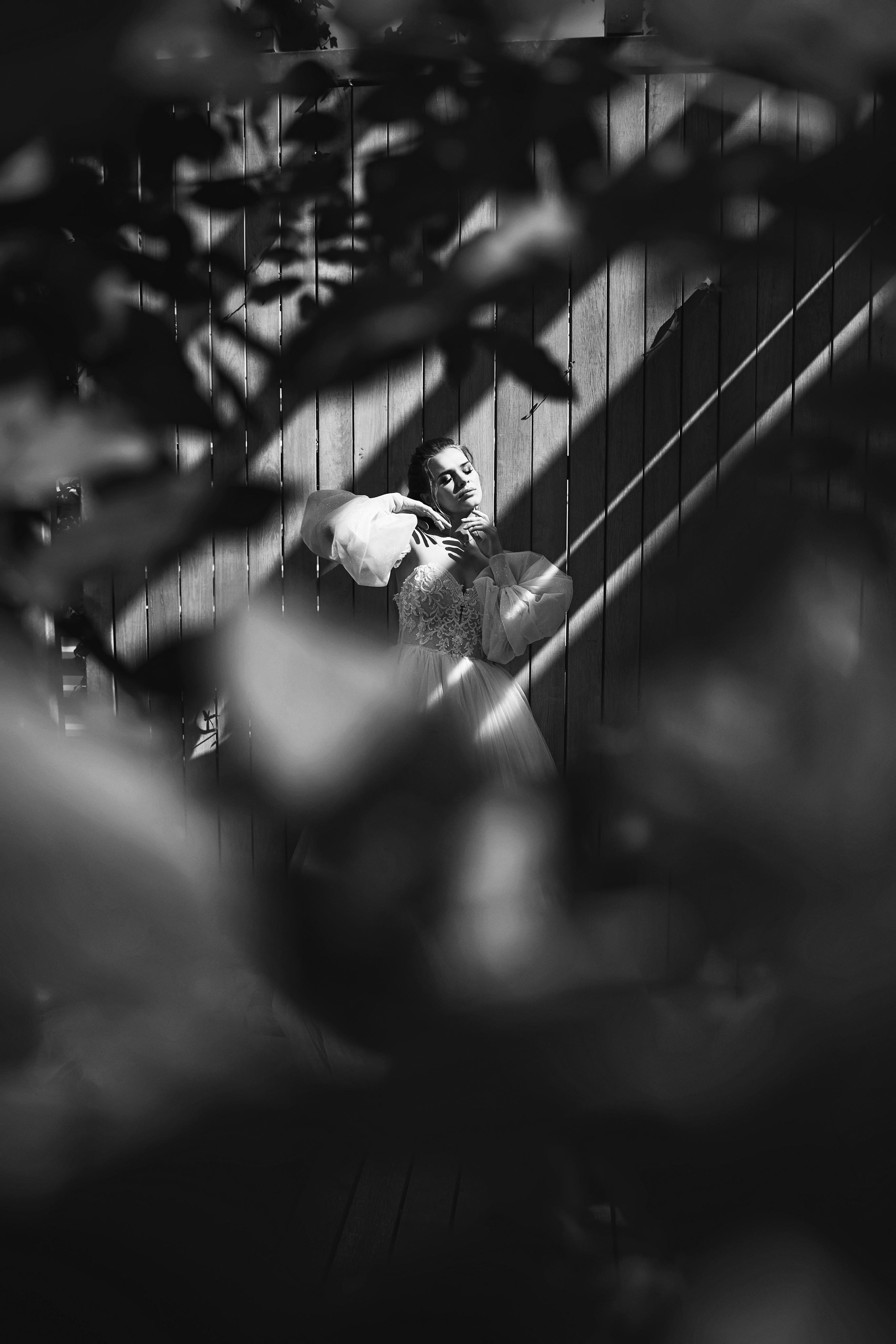 Камерная свадьба в фотостудии, парке Галицкого и Екатерининском загсе. ТВИНС СТУДИО — лучшие свадебные фотографы и видеографы в Краснодаре