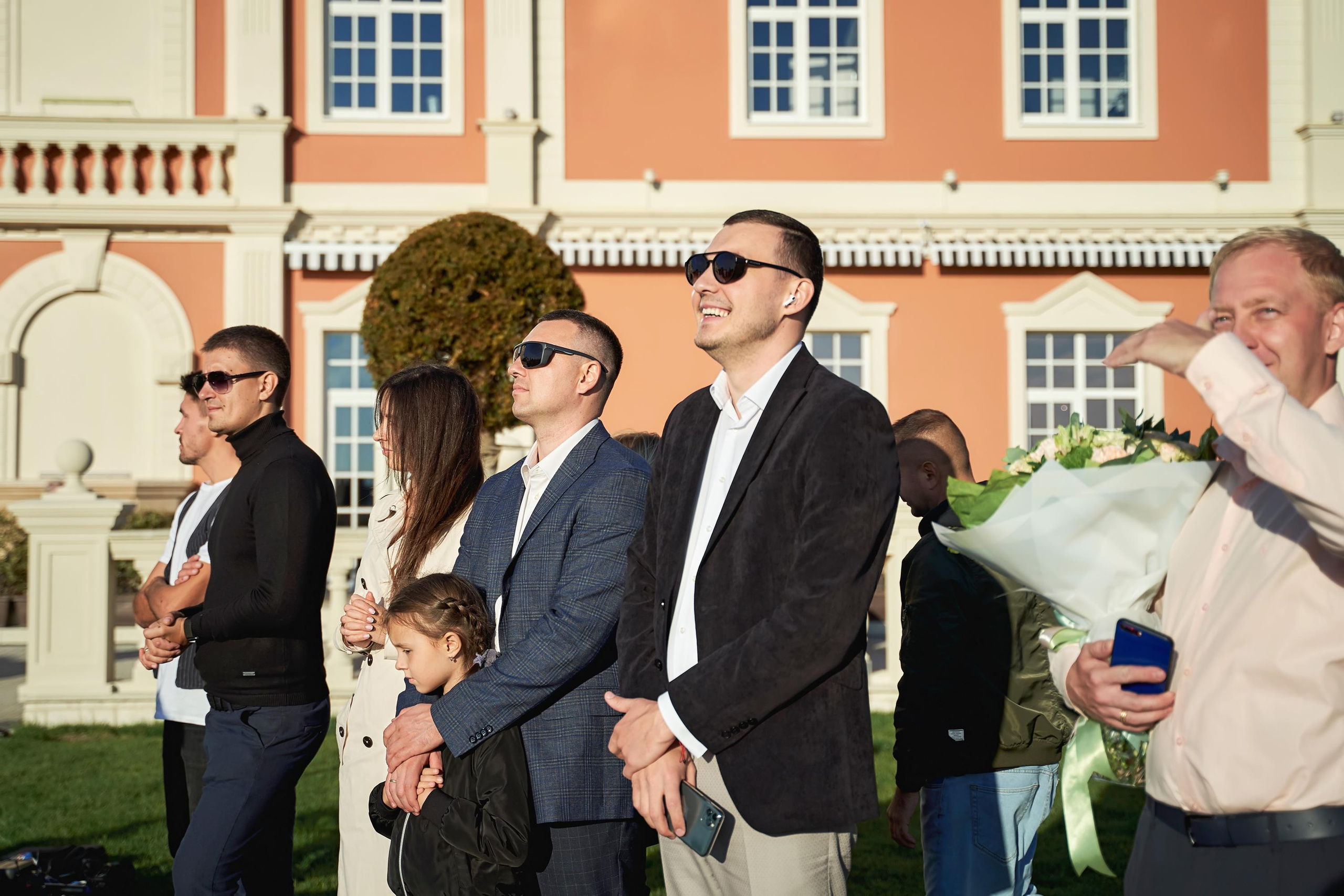 Красивая выездная регистрация в «Шато Де Талю» винодельня в Геленджике. ТВИНС СТУДИО — лучшие свадебные фотографы и видеографы в Краснодаре