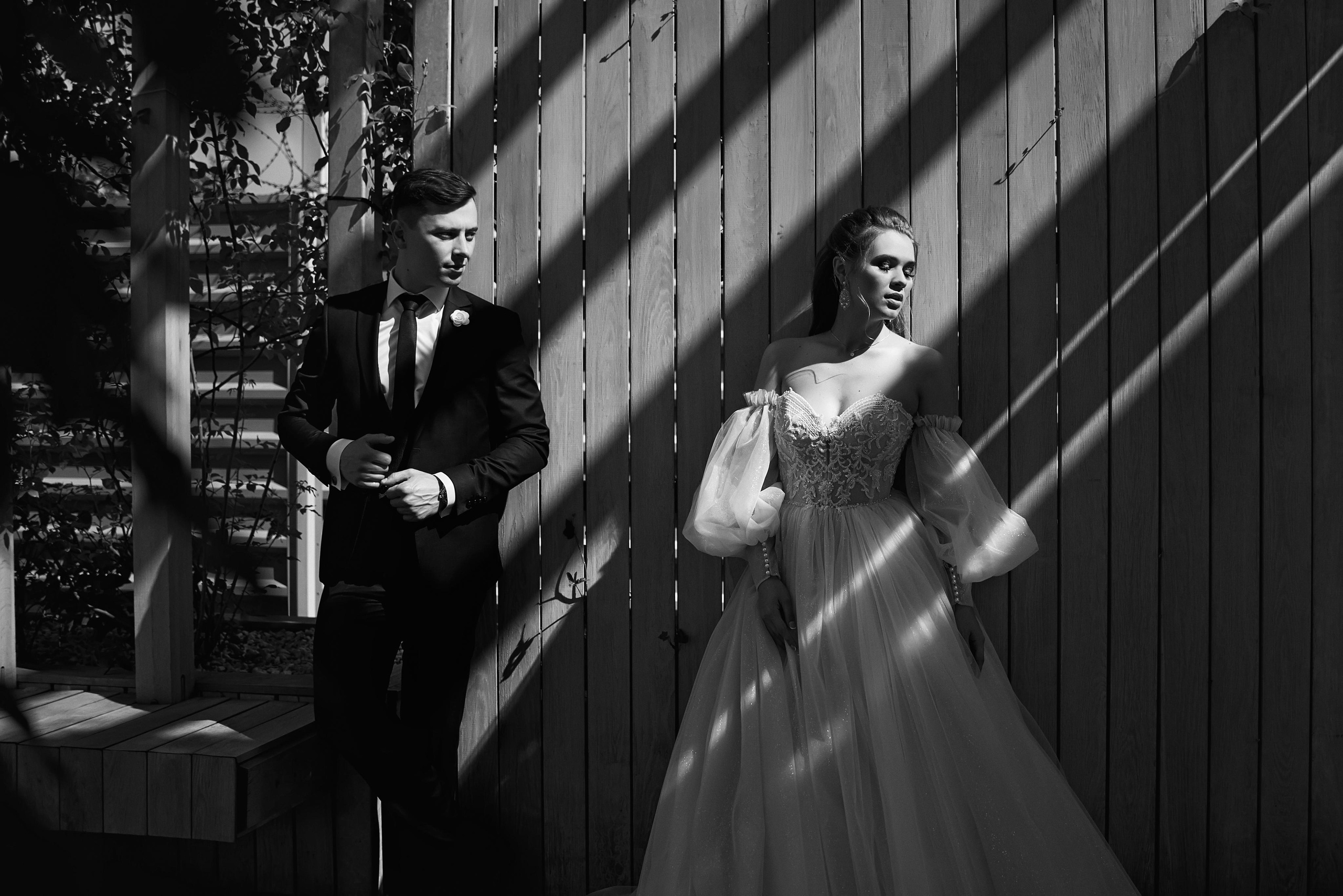 Камерная свадьба в фотостудии, парке Галицкого и Екатерининском загсе. ТВИНС СТУДИО — лучшие свадебные фотографы и видеографы в Краснодаре