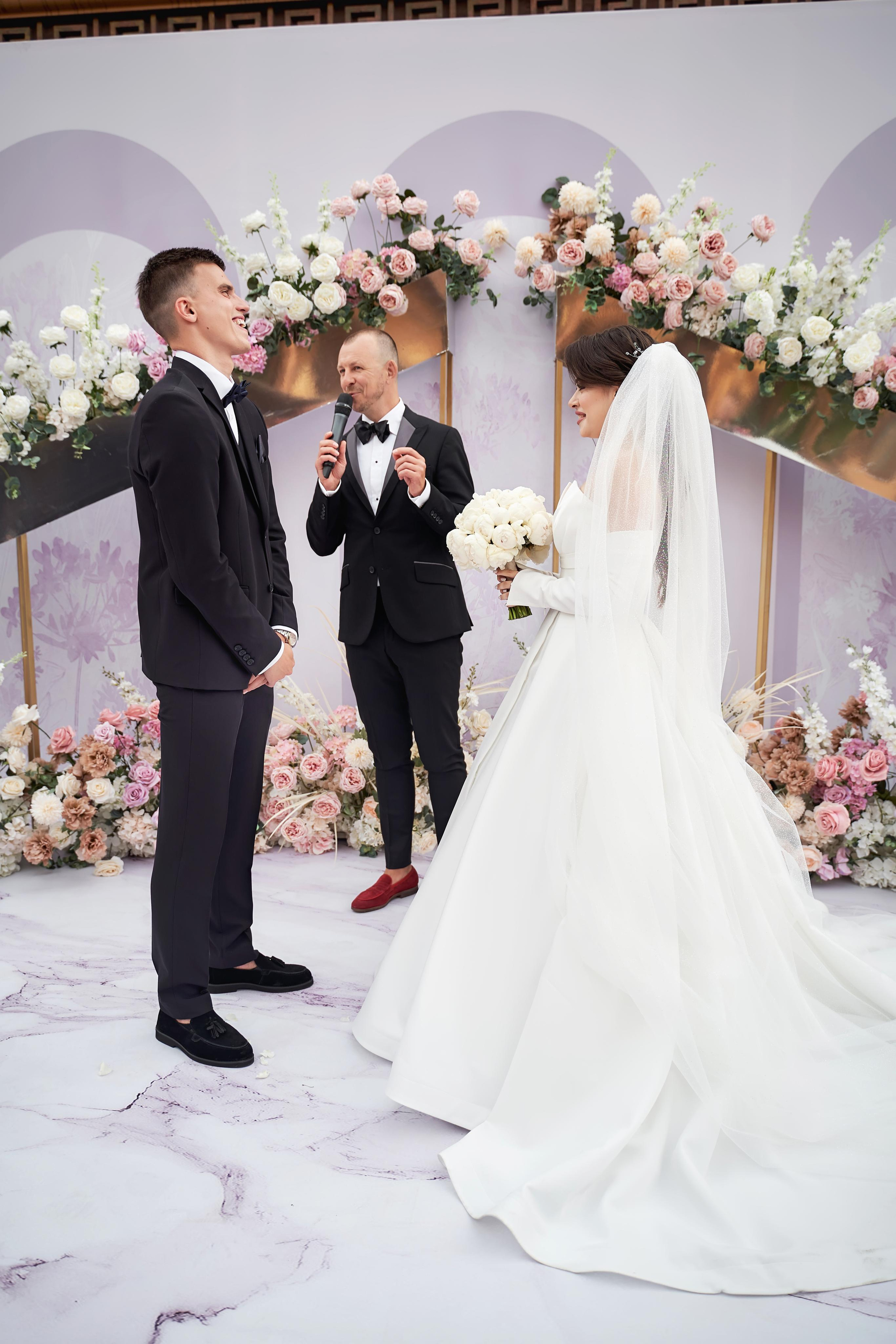 «Гол в свою жизнь» | свадьба профессионального футболиста Голубева 22. ТВИНС СТУДИО — лучшие свадебные фотографы и видеографы в Краснодаре