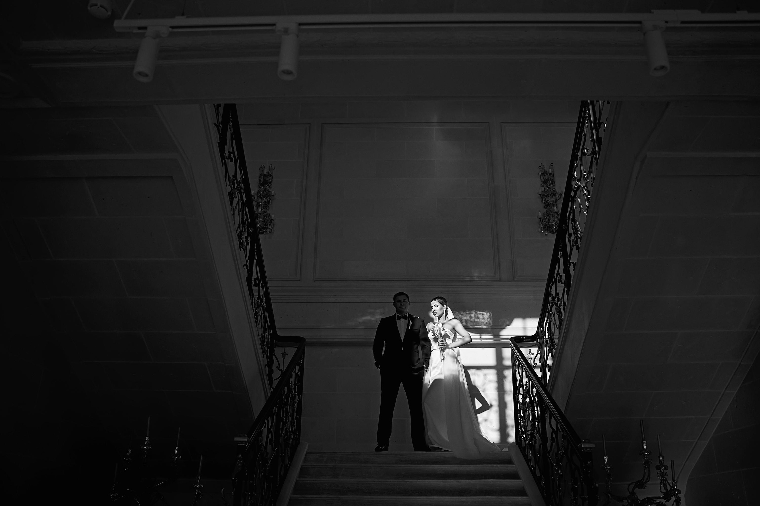 Красивая выездная регистрация в «Шато Де Талю» винодельня в Геленджике. ТВИНС СТУДИО — лучшие свадебные фотографы и видеографы в Краснодаре