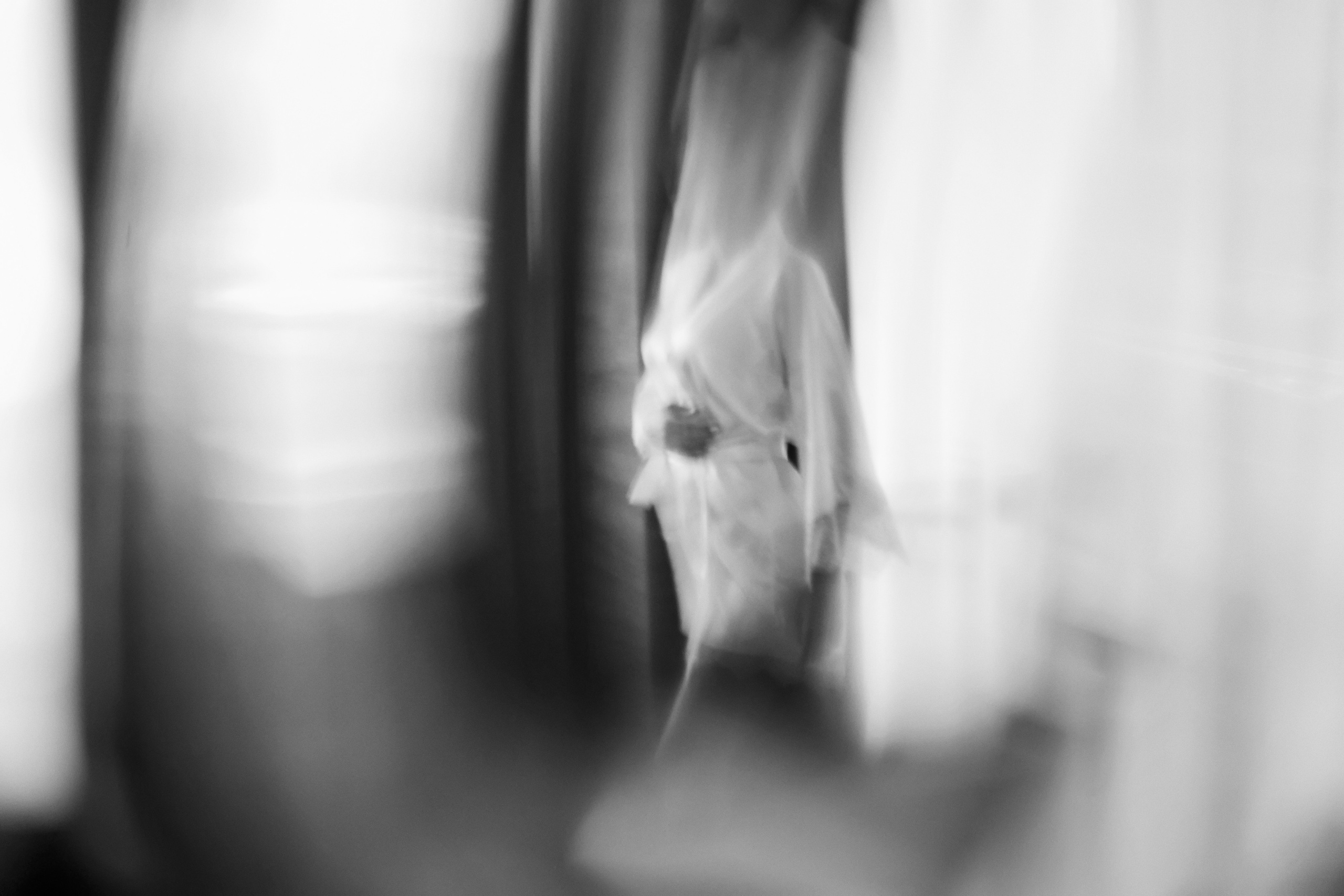 Красивая выездная регистрация в «Шато Де Талю» винодельня в Геленджике. ТВИНС СТУДИО — лучшие свадебные фотографы и видеографы в Краснодаре