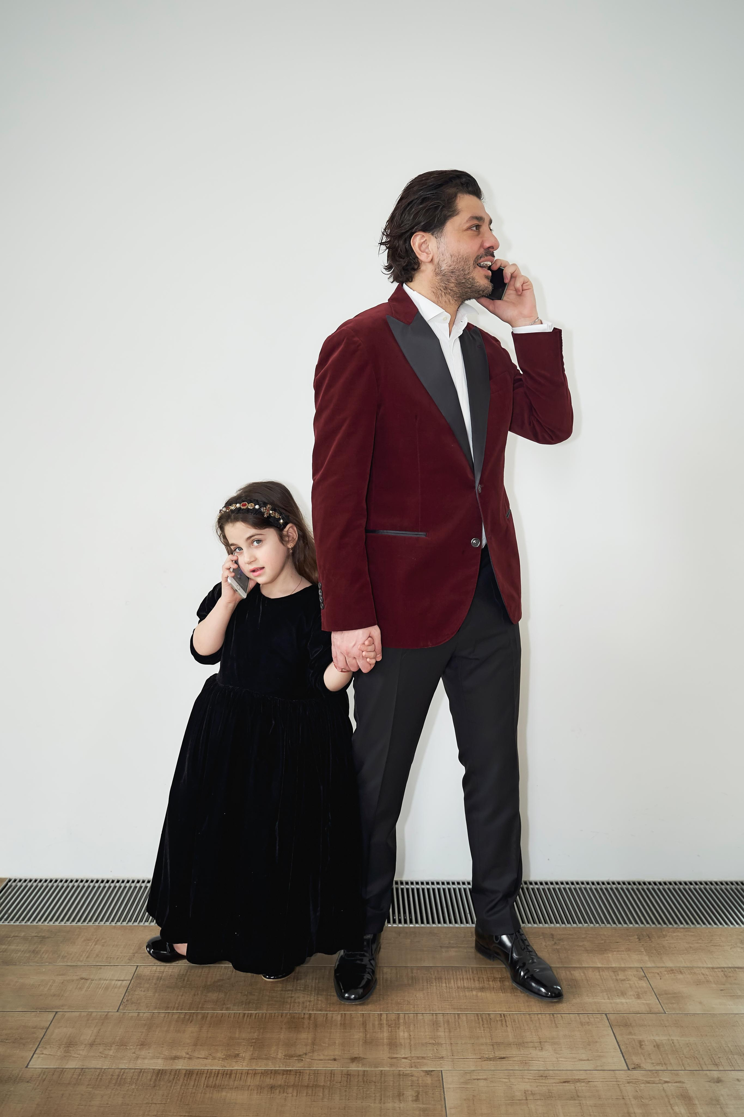 Самир Азарян и «три торнадо» Семейная фотосъёмка от Твинс Студио. ТВИНС СТУДИО — лучшие свадебные фотографы и видеографы в Краснодаре