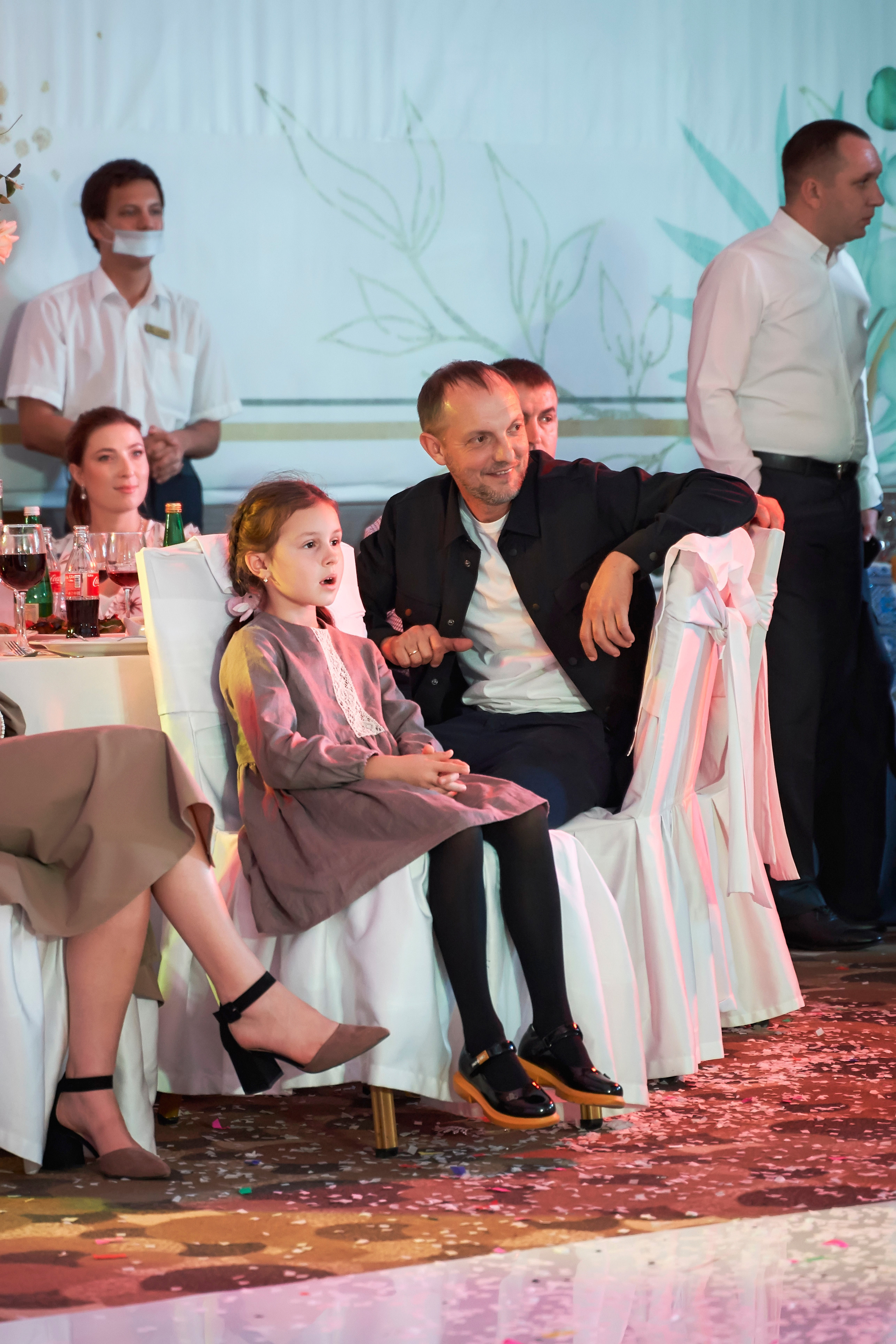 Красивая выездная регистрация в «Шато Де Талю» винодельня в Геленджике. ТВИНС СТУДИО — лучшие свадебные фотографы и видеографы в Краснодаре