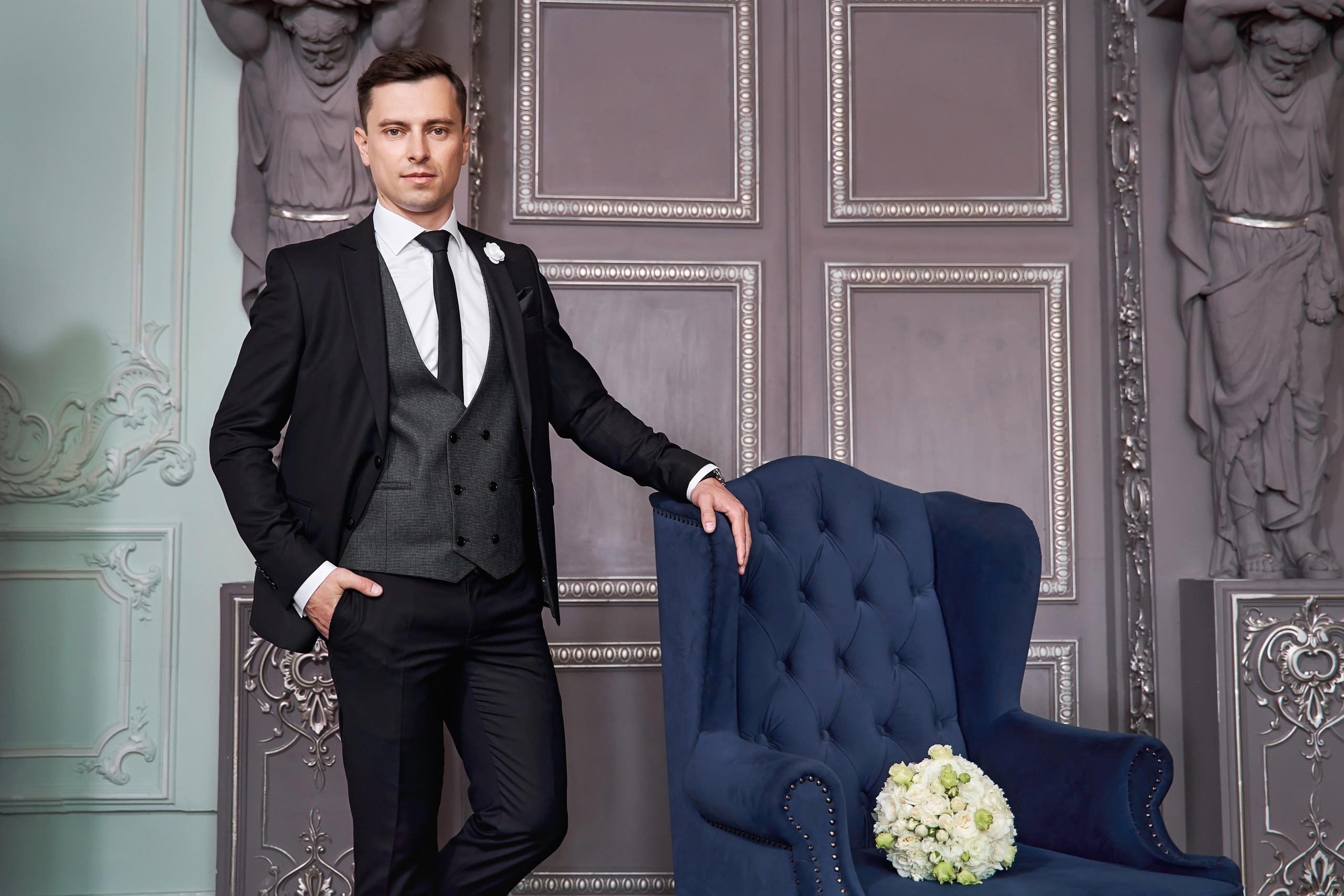 Камерная свадьба в фотостудии, парке Галицкого и Екатерининском загсе. ТВИНС СТУДИО — лучшие свадебные фотографы и видеографы в Краснодаре