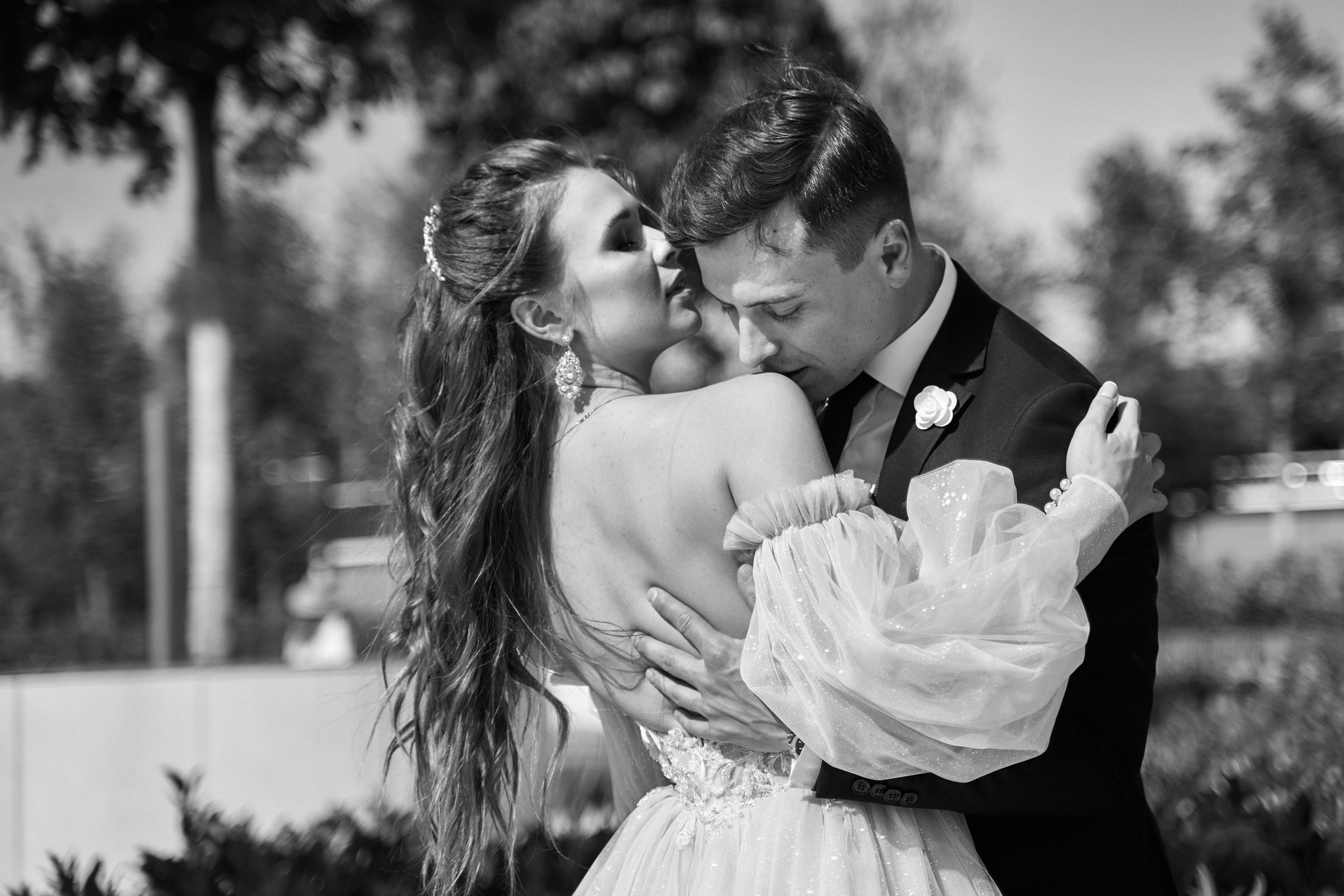 Камерная свадьба в фотостудии, парке Галицкого и Екатерининском загсе. ТВИНС СТУДИО — лучшие свадебные фотографы и видеографы в Краснодаре