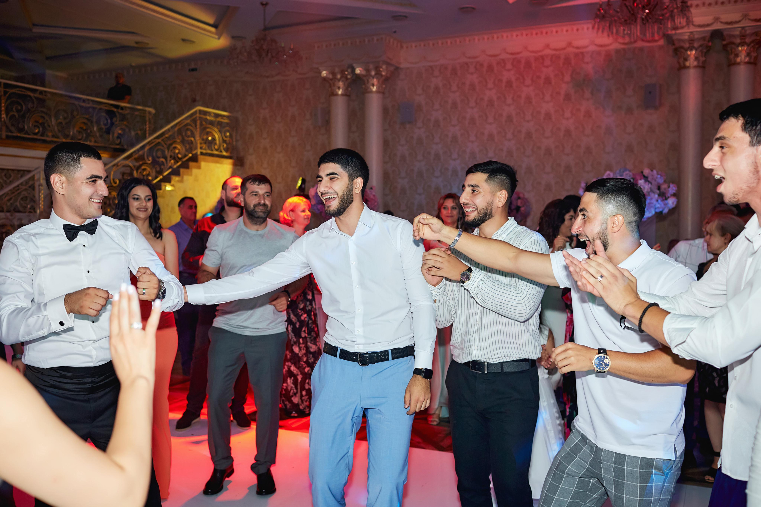 Красивая Армянская свадьба в Краснодаре от SAPG & TWINS STUDIO. ТВИНС СТУДИО — лучшие свадебные фотографы и видеографы в Краснодаре