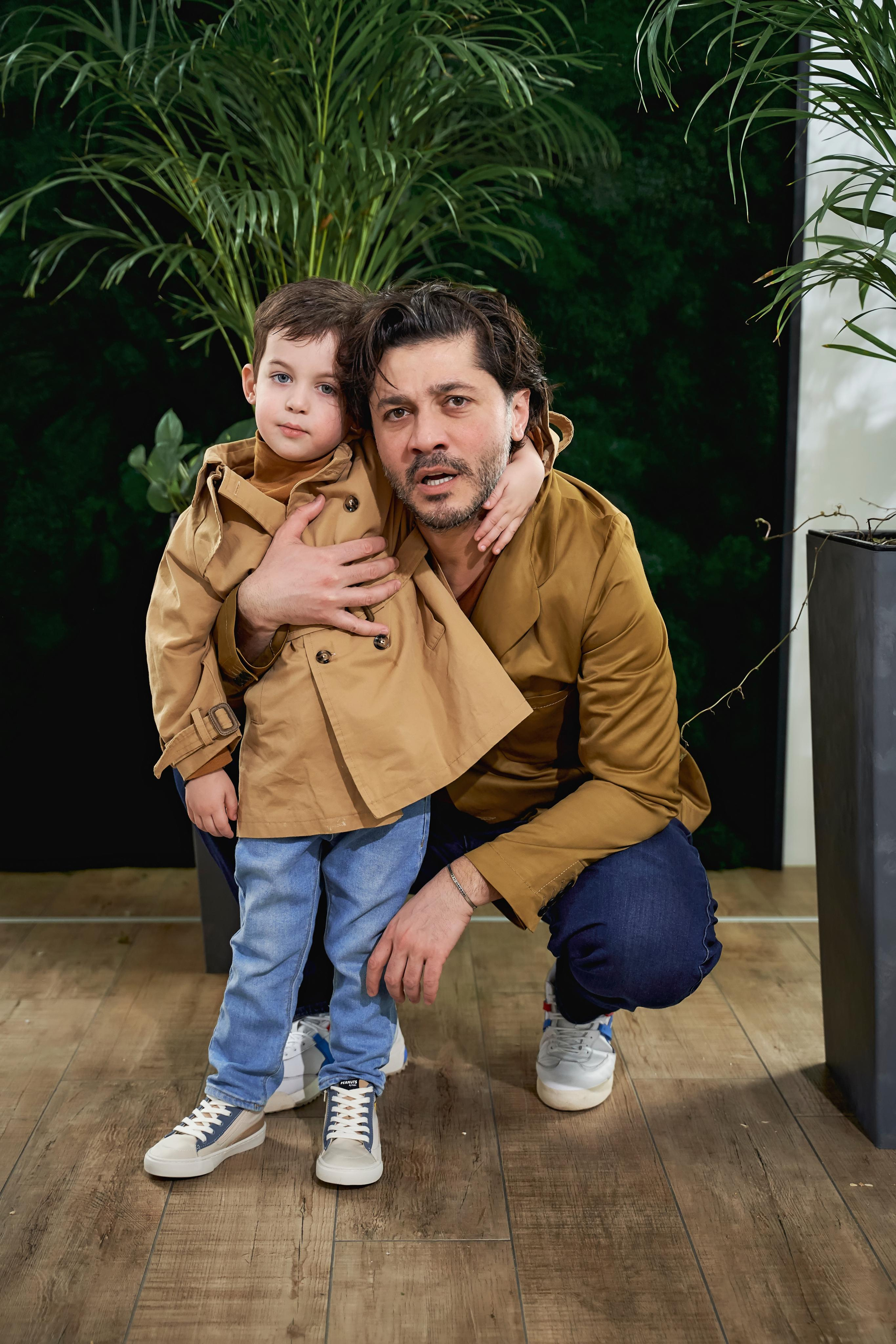 Самир Азарян и «три торнадо» Семейная фотосъёмка от Твинс Студио. ТВИНС СТУДИО — лучшие свадебные фотографы и видеографы в Краснодаре