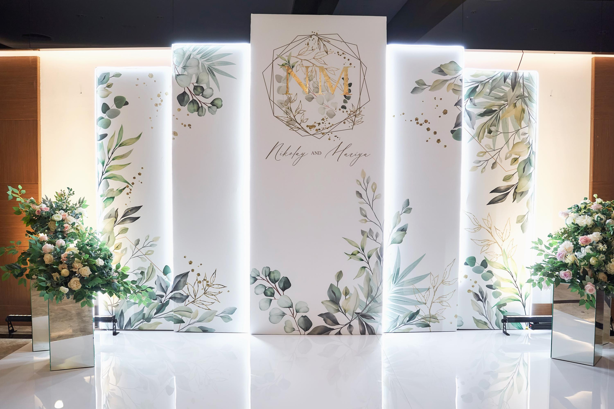 Красивая выездная регистрация в «Шато Де Талю» винодельня в Геленджике. ТВИНС СТУДИО — лучшие свадебные фотографы и видеографы в Краснодаре