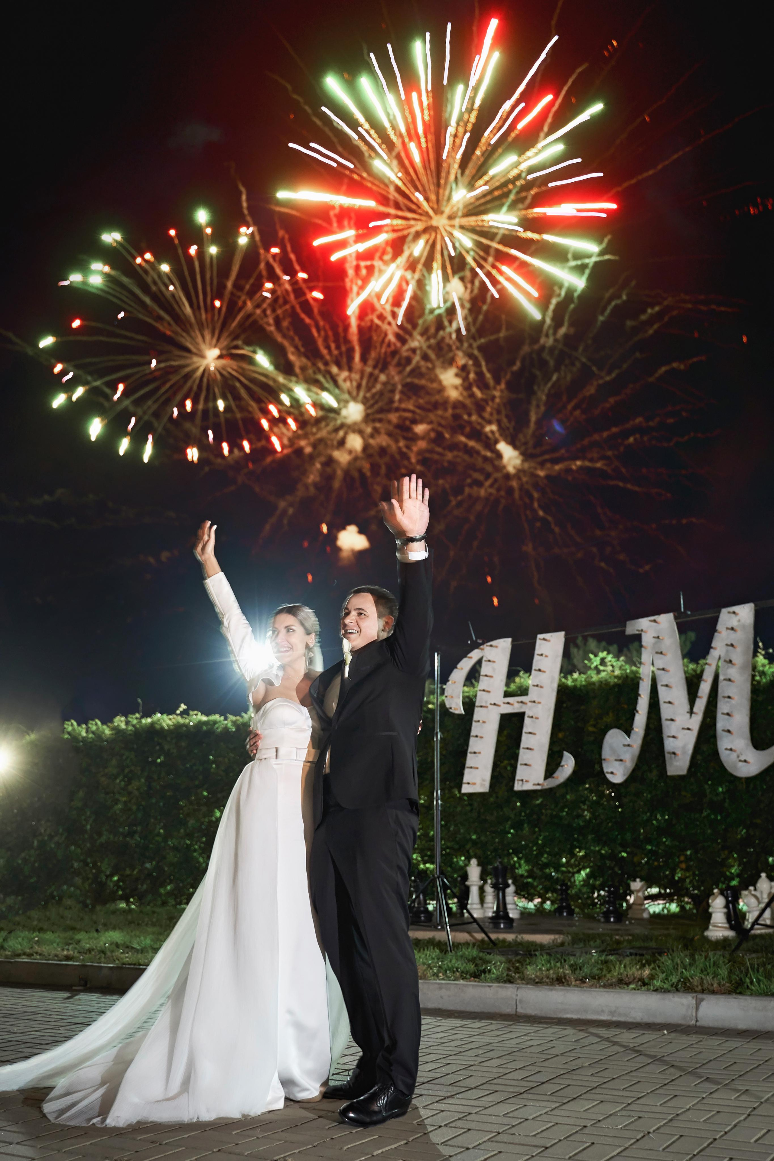 Красивая выездная регистрация в «Шато Де Талю» винодельня в Геленджике. ТВИНС СТУДИО — лучшие свадебные фотографы и видеографы в Краснодаре