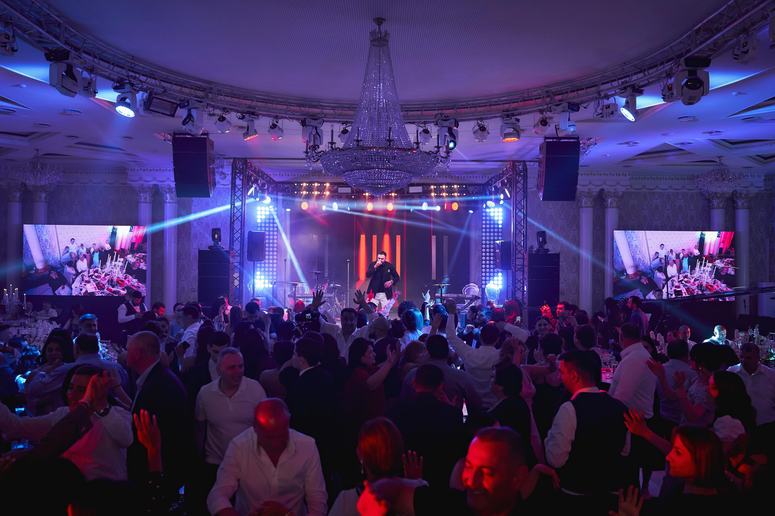 Красивая Армянская свадьба в Краснодаре от SAPG wedding. ТВИНС СТУДИО — лучшие свадебные фотографы и видеографы в Краснодаре