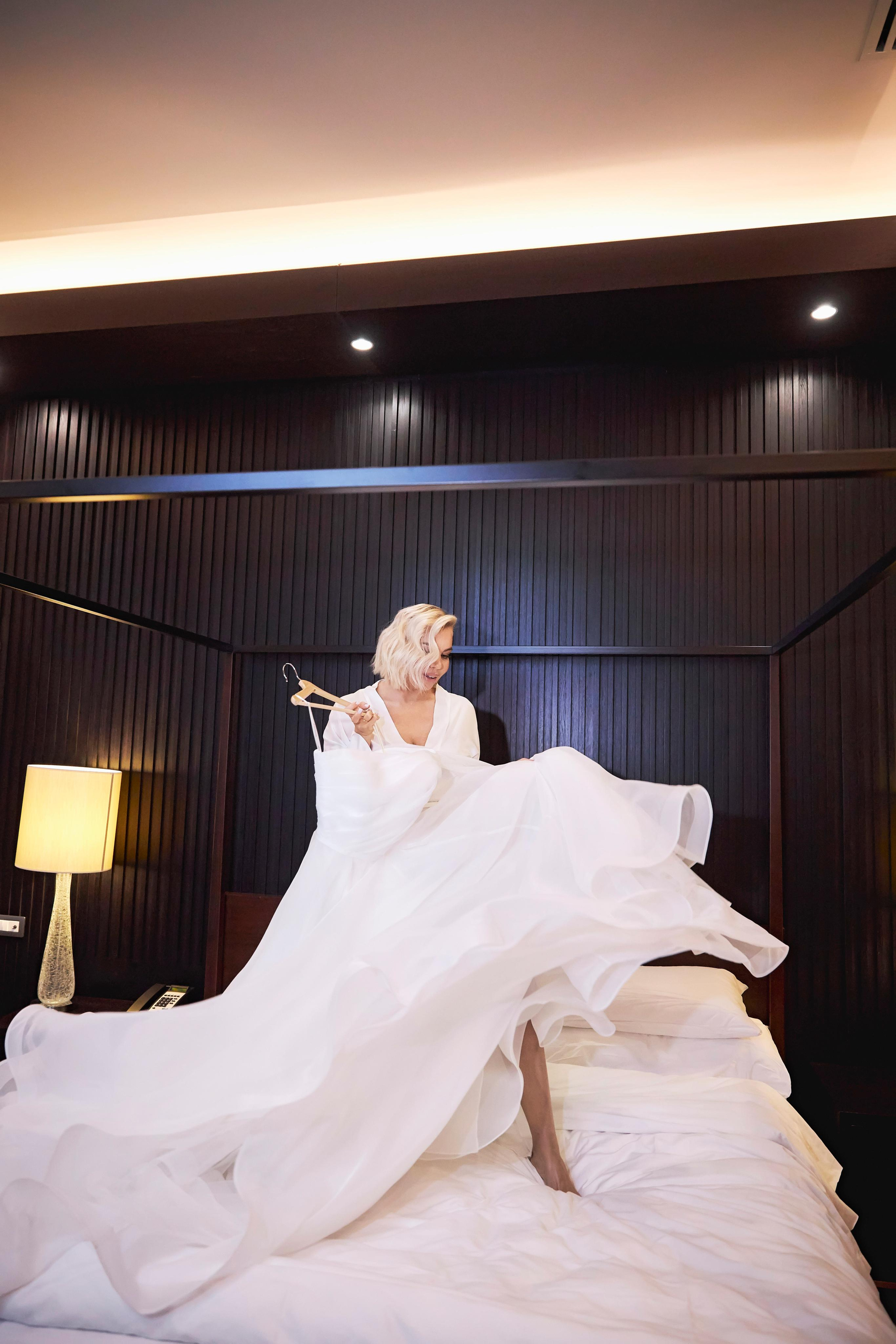 Свадьба в Красной Поляне от TWINS STUDIO в окружении гор. ТВИНС СТУДИО — лучшие свадебные фотографы и видеографы в Краснодаре