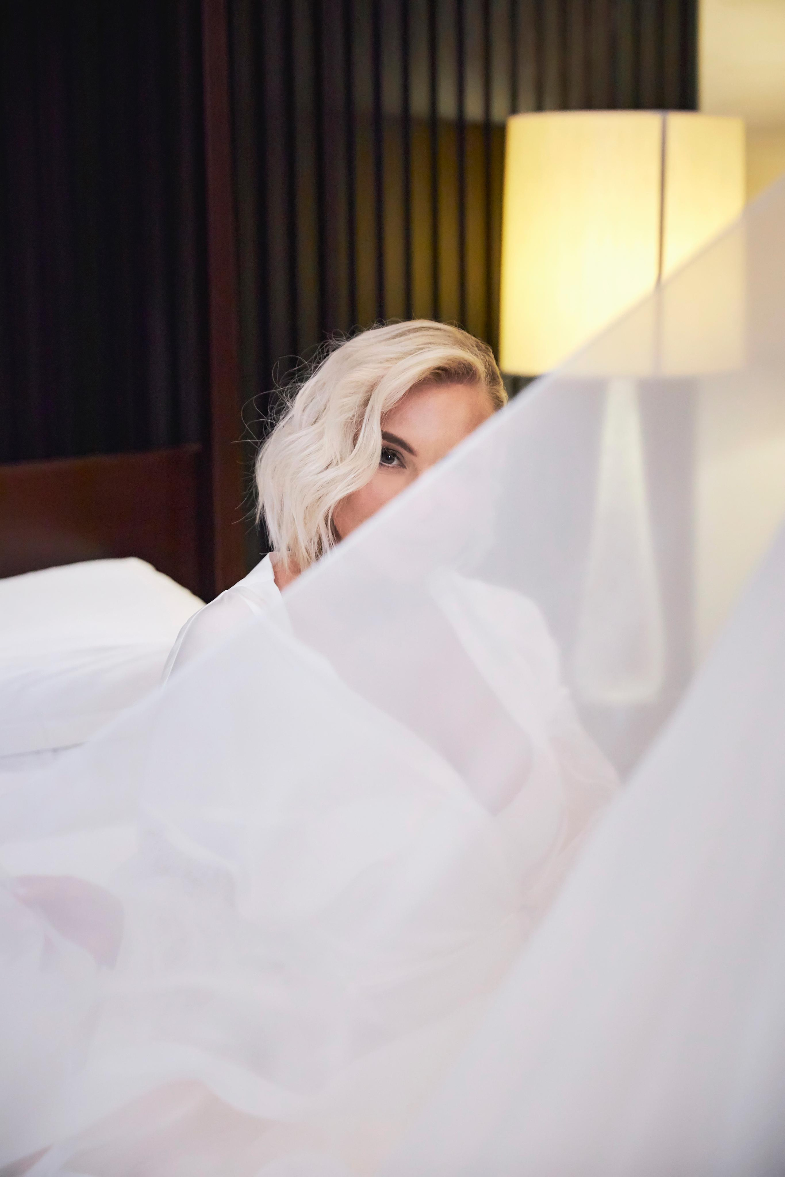 Свадьба в Красной Поляне от TWINS STUDIO в окружении гор. ТВИНС СТУДИО — лучшие свадебные фотографы и видеографы в Краснодаре