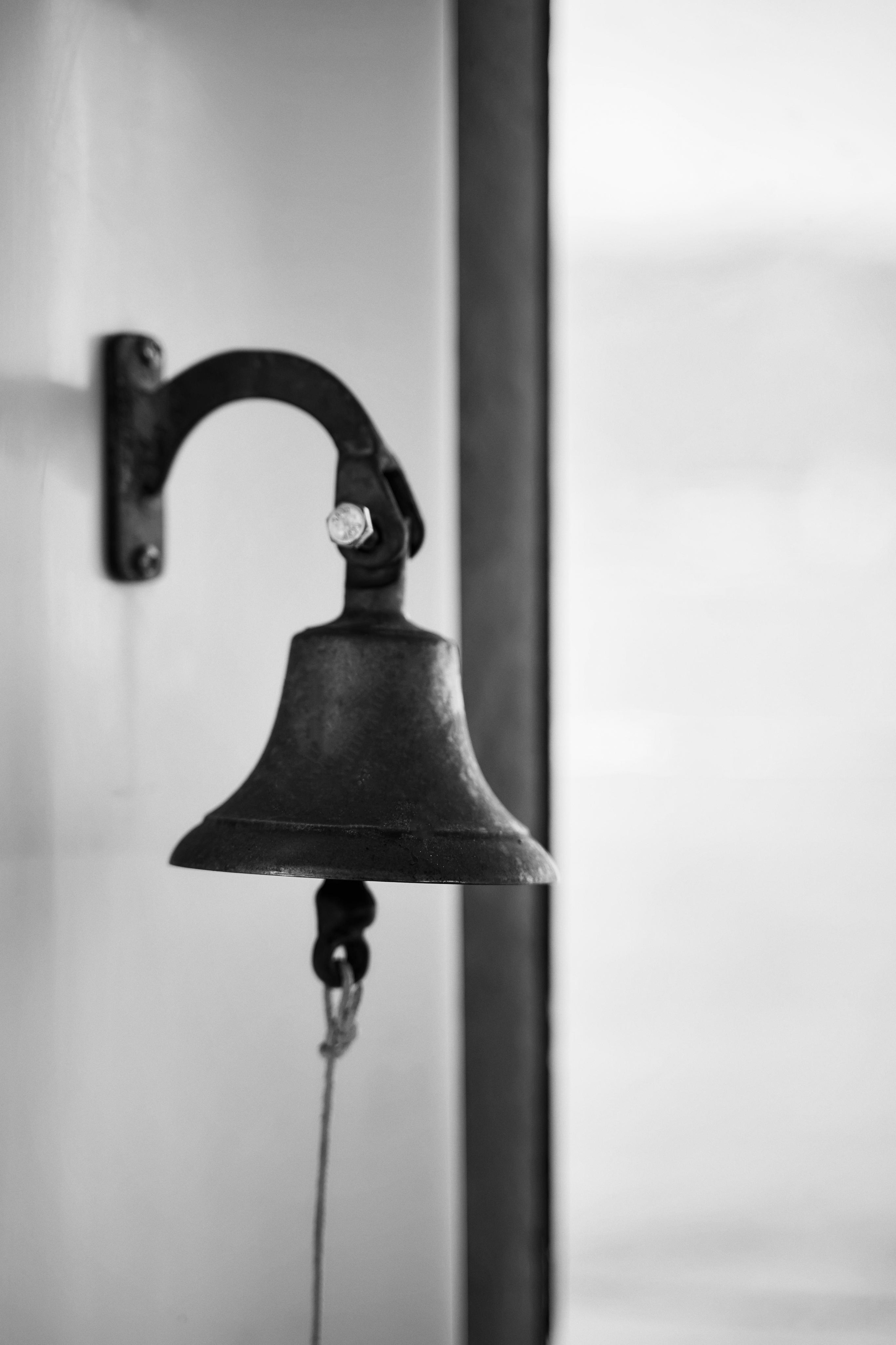 Прогулка на яхте в день свадьбы вместе с фото и видео Твинс Студио. ТВИНС СТУДИО — лучшие свадебные фотографы и видеографы в Краснодаре