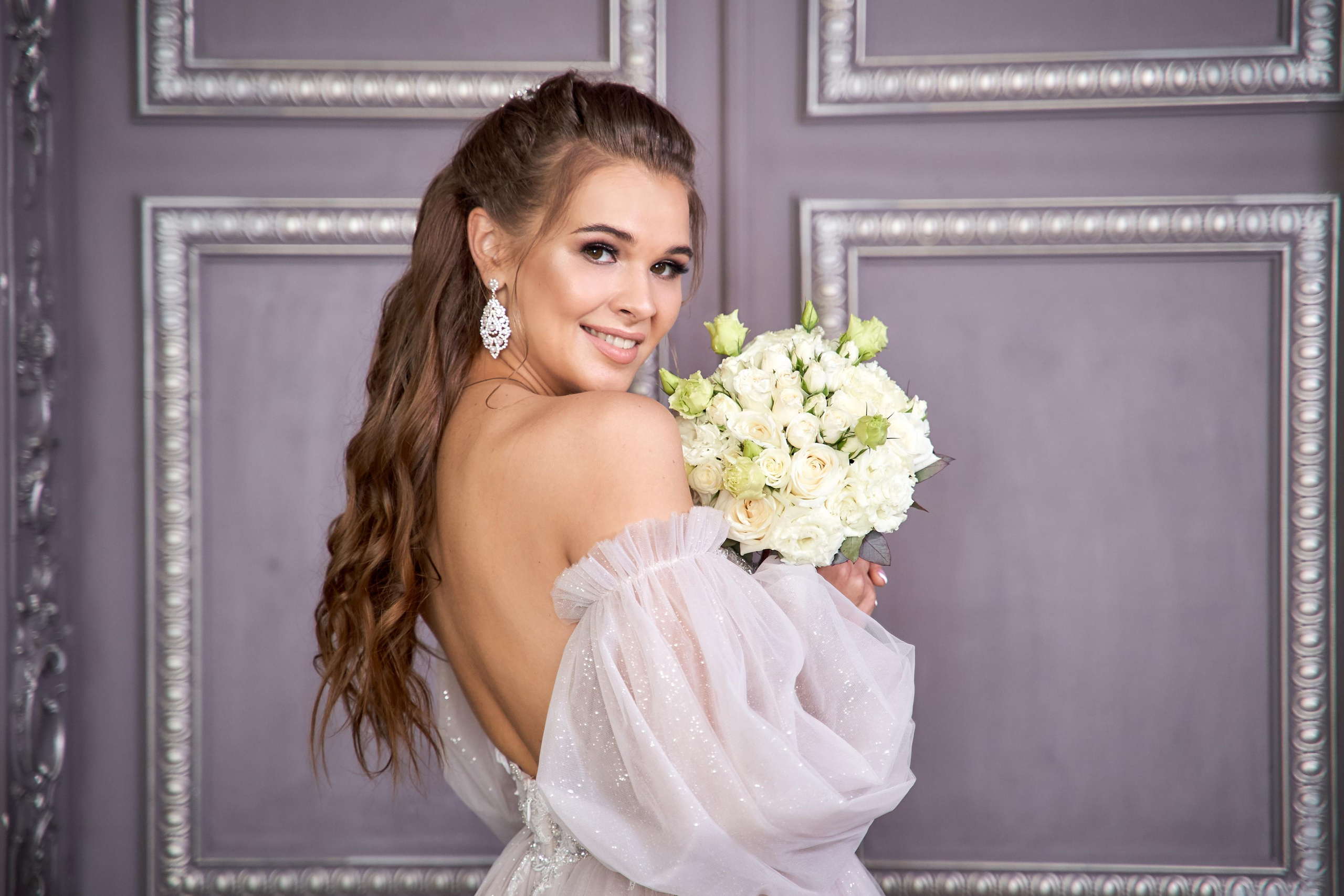 Камерная свадьба в фотостудии, парке Галицкого и Екатерининском загсе. ТВИНС СТУДИО — лучшие свадебные фотографы и видеографы в Краснодаре