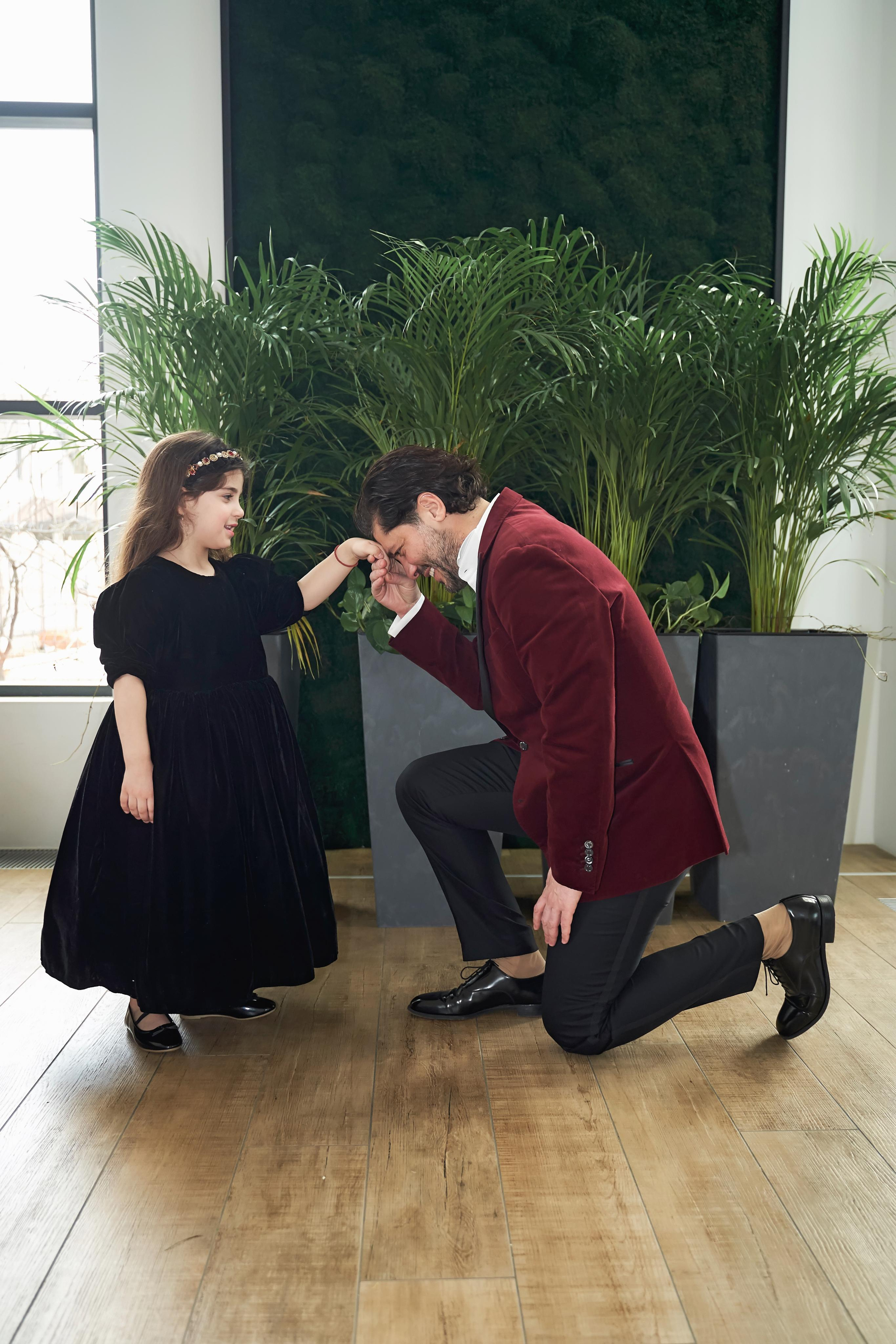 Самир Азарян и «три торнадо» Семейная фотосъёмка от Твинс Студио. ТВИНС СТУДИО — лучшие свадебные фотографы и видеографы в Краснодаре