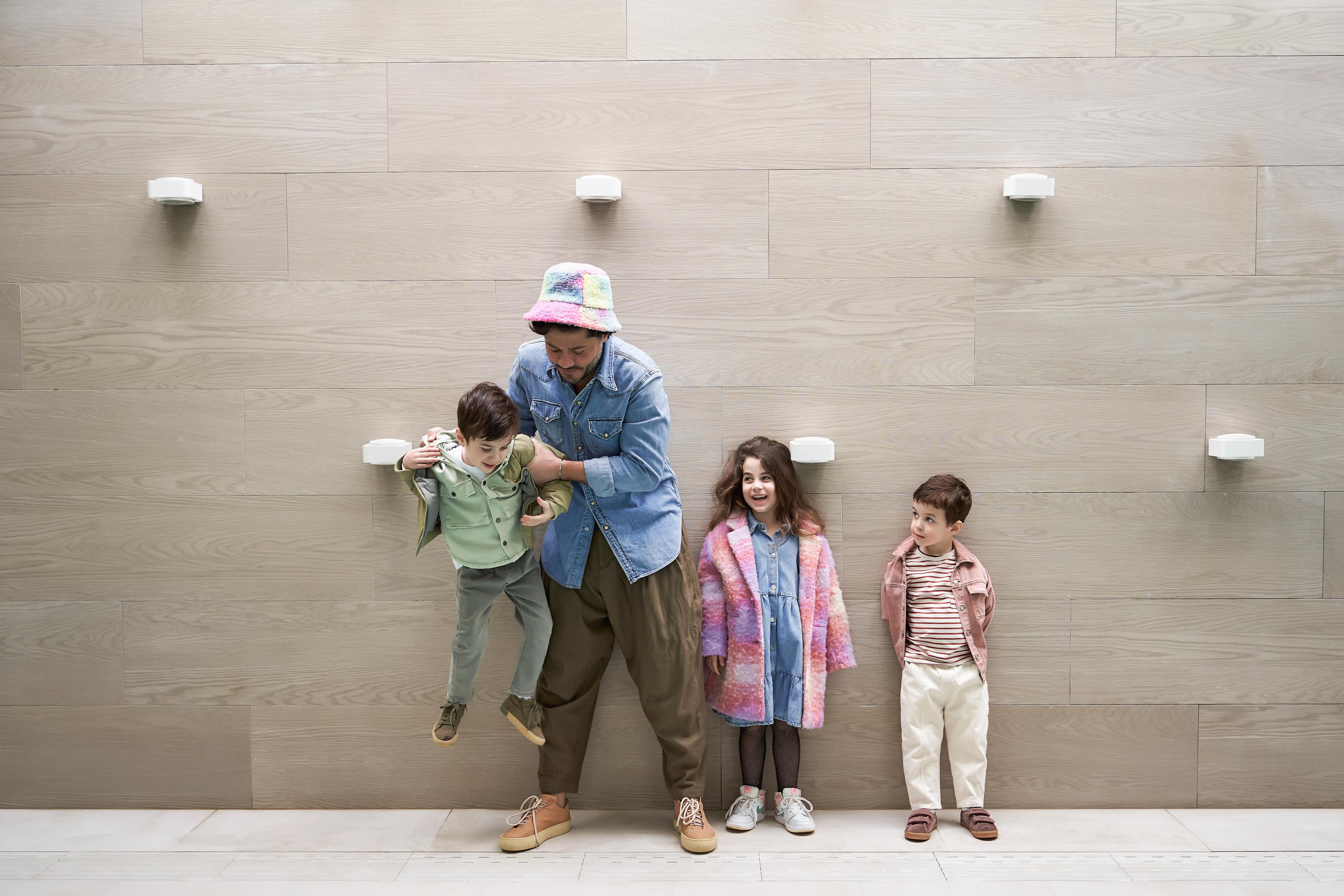 Самир Азарян и «три торнадо» Семейная фотосъёмка от Твинс Студио. ТВИНС СТУДИО — лучшие свадебные фотографы и видеографы в Краснодаре