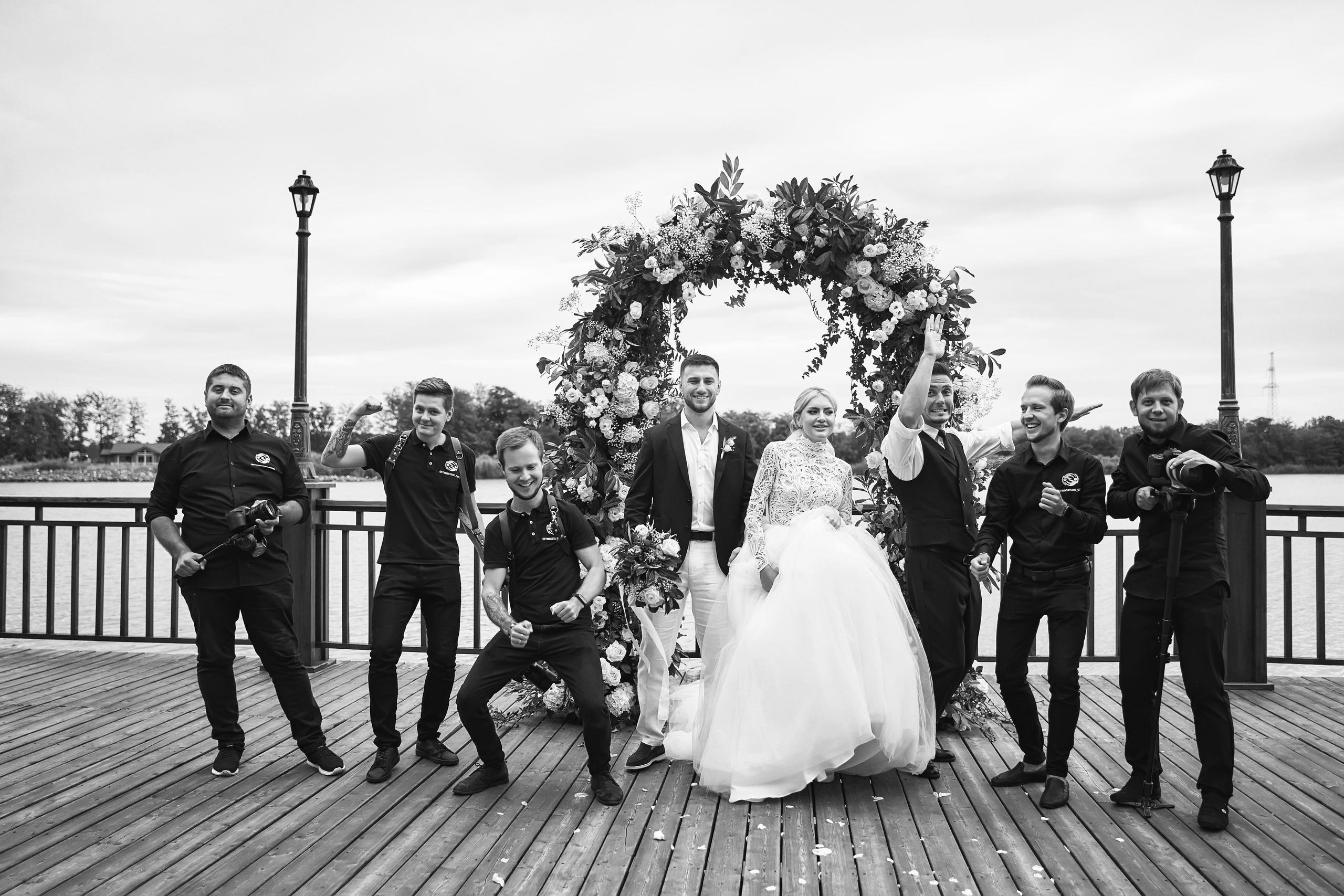 Свадьба в Усадьбе Фамилии. Фото и видео Twins Studio. ТВИНС СТУДИО — лучшие свадебные фотографы и видеографы в Краснодаре