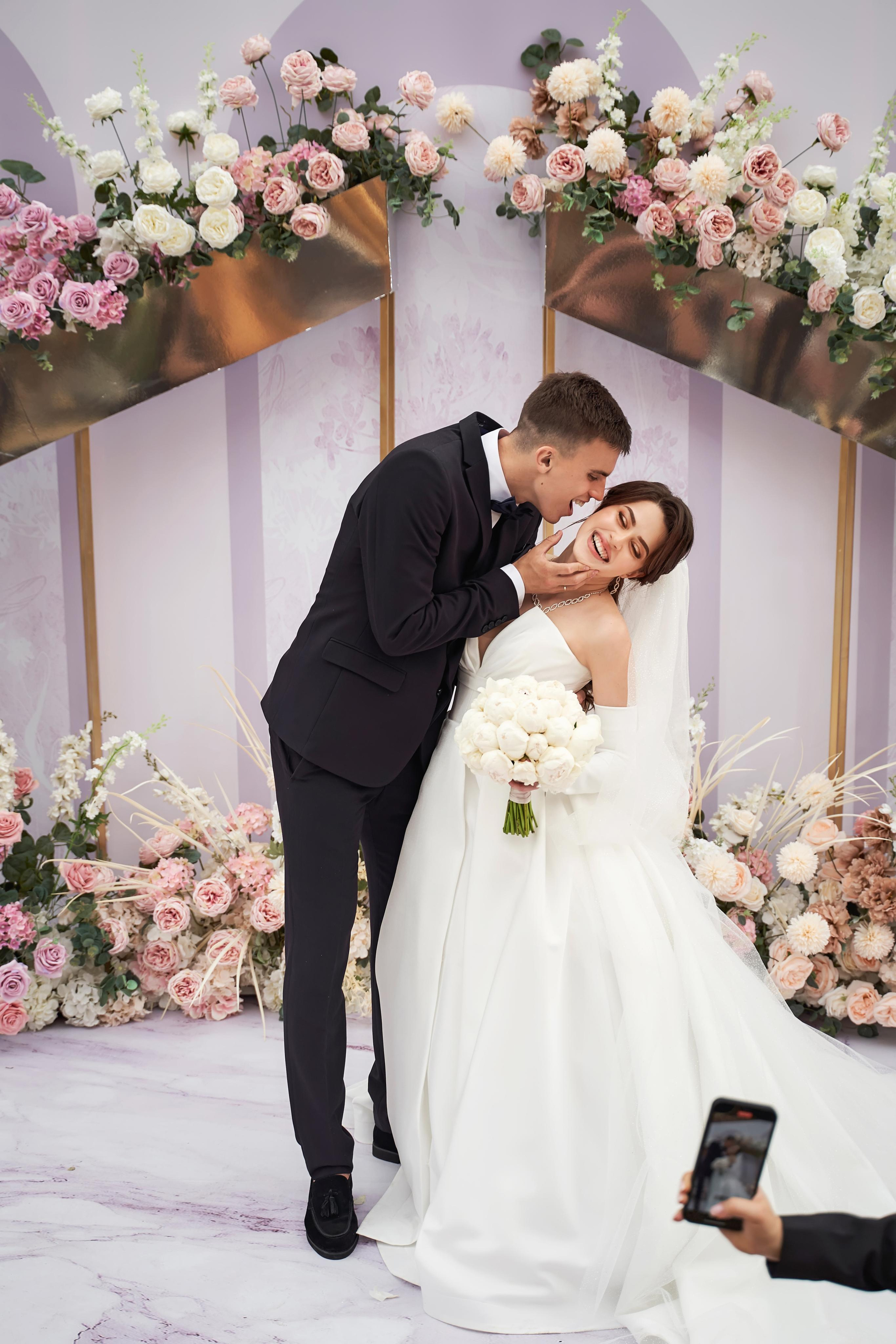 «Гол в свою жизнь» | свадьба профессионального футболиста Голубева 22. ТВИНС СТУДИО — лучшие свадебные фотографы и видеографы в Краснодаре