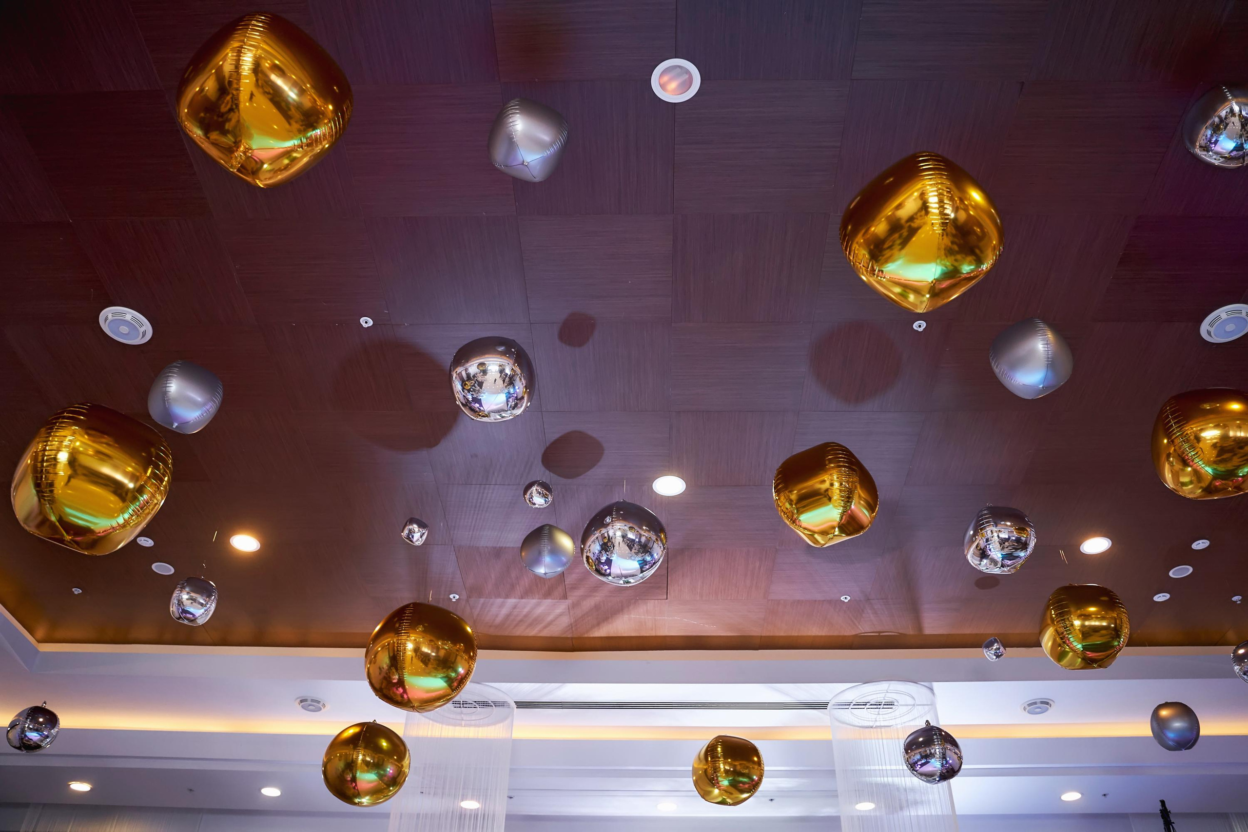 Красивая выездная регистрация в «Шато Де Талю» винодельня в Геленджике. ТВИНС СТУДИО — лучшие свадебные фотографы и видеографы в Краснодаре