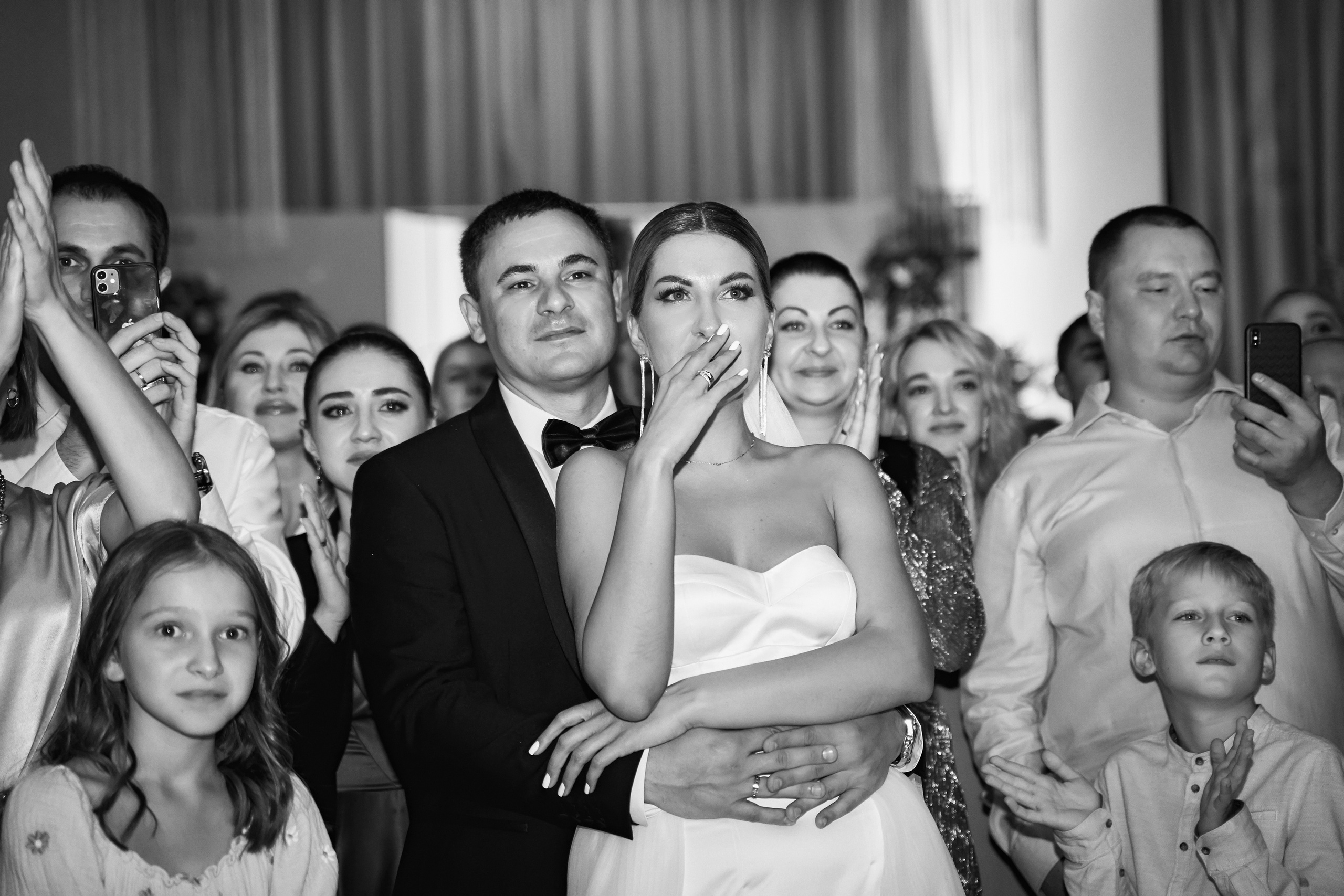 Красивая выездная регистрация в «Шато Де Талю» винодельня в Геленджике. ТВИНС СТУДИО — лучшие свадебные фотографы и видеографы в Краснодаре