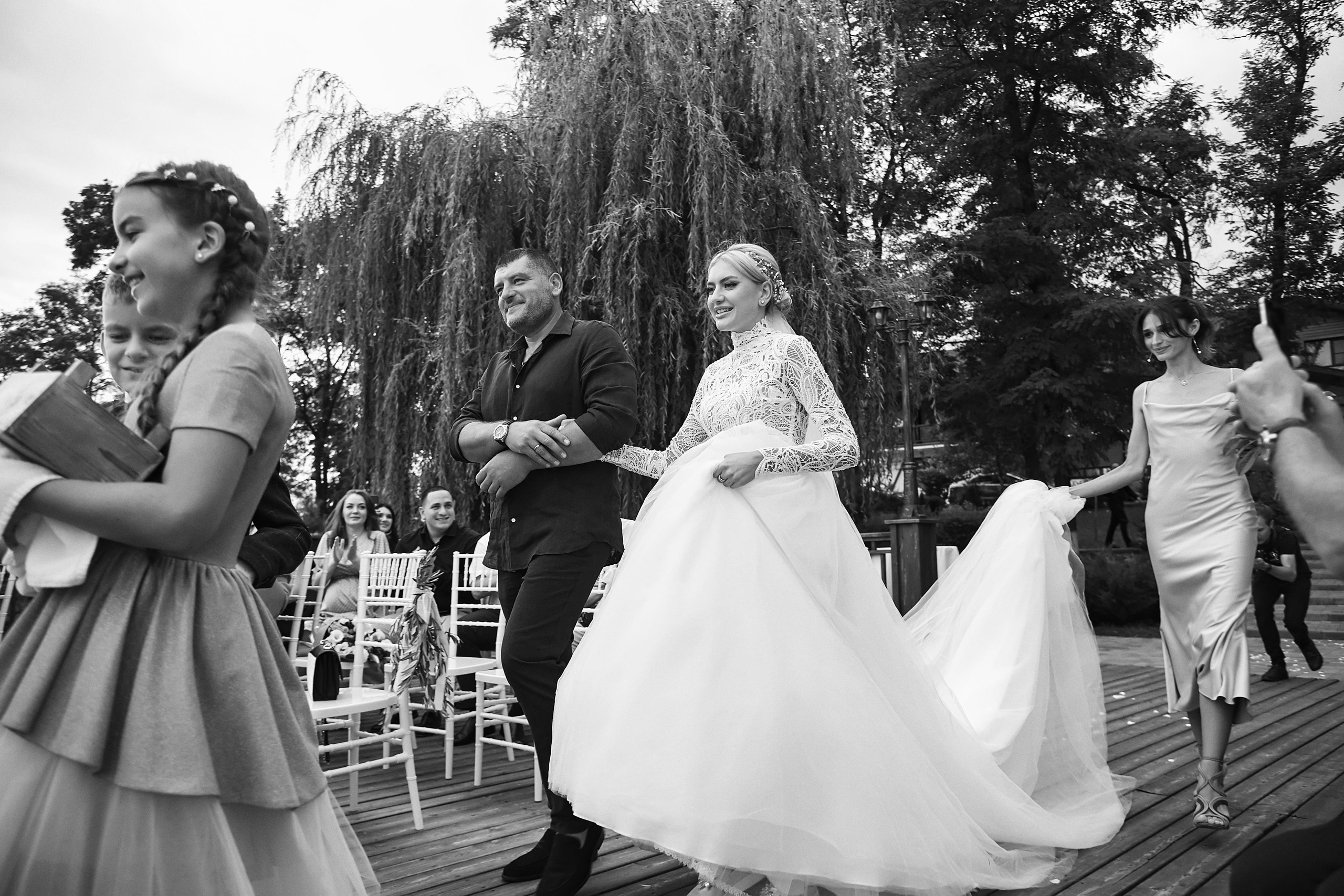 Свадьба в Усадьбе Фамилии. Фото и видео Twins Studio. ТВИНС СТУДИО — лучшие свадебные фотографы и видеографы в Краснодаре