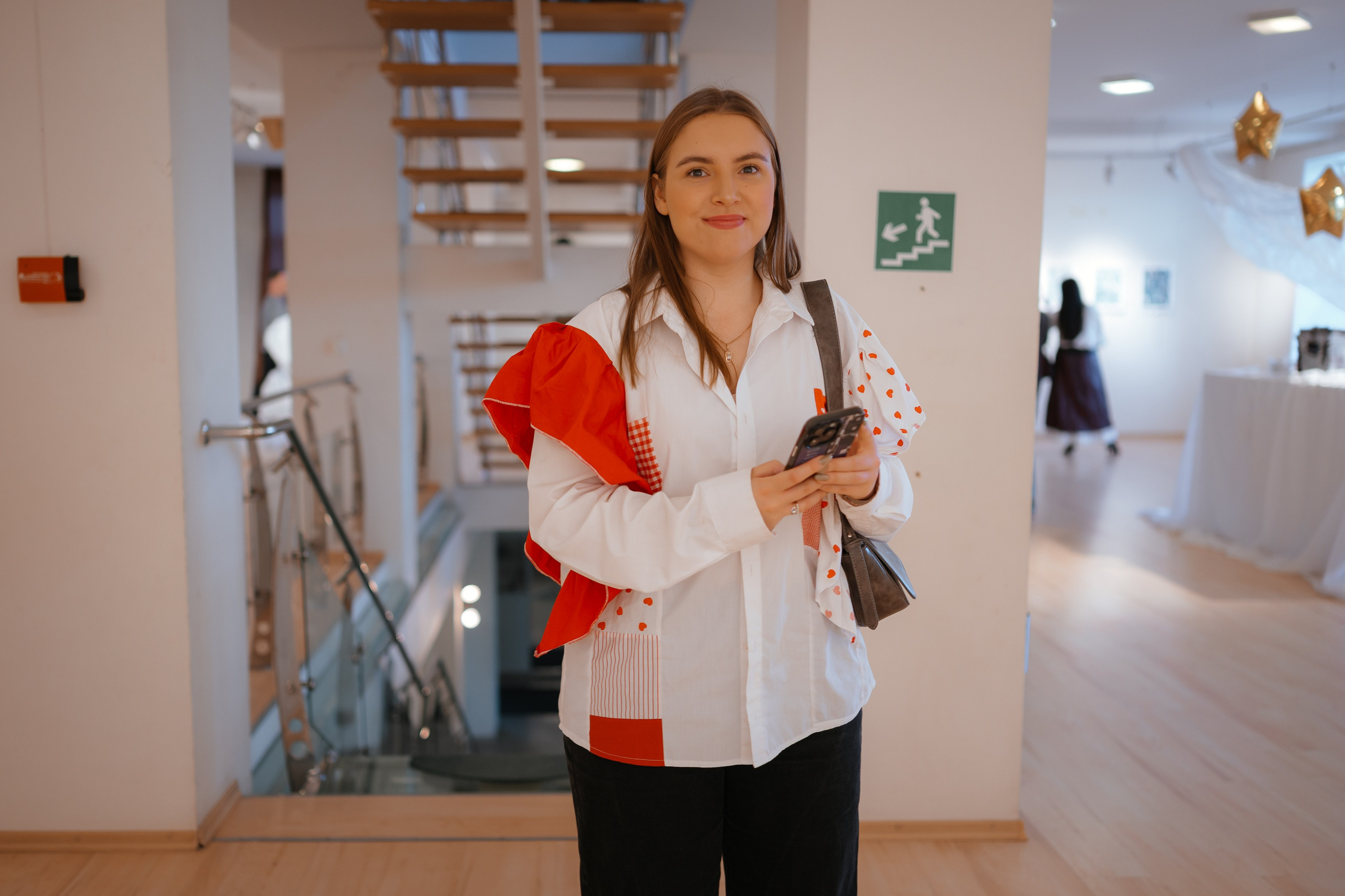 16.04.2026 | Галерея современного искусства «Красный Мост». «Дорогой дневник» Вика Утикалко. Фотограф Роман Рудаков