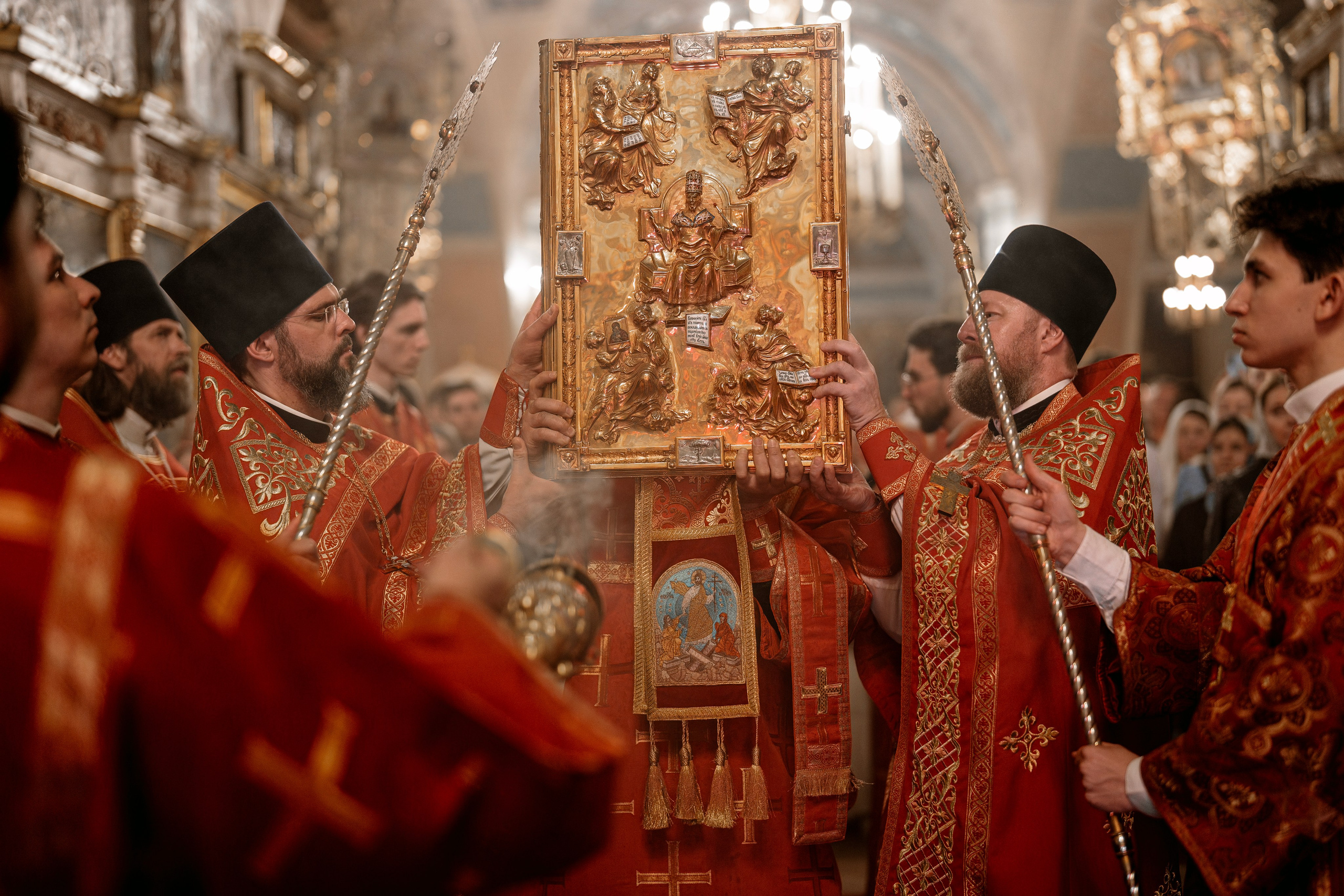 БОГОСЛУЖЕНИЯ. Фотограф Елена Лунева