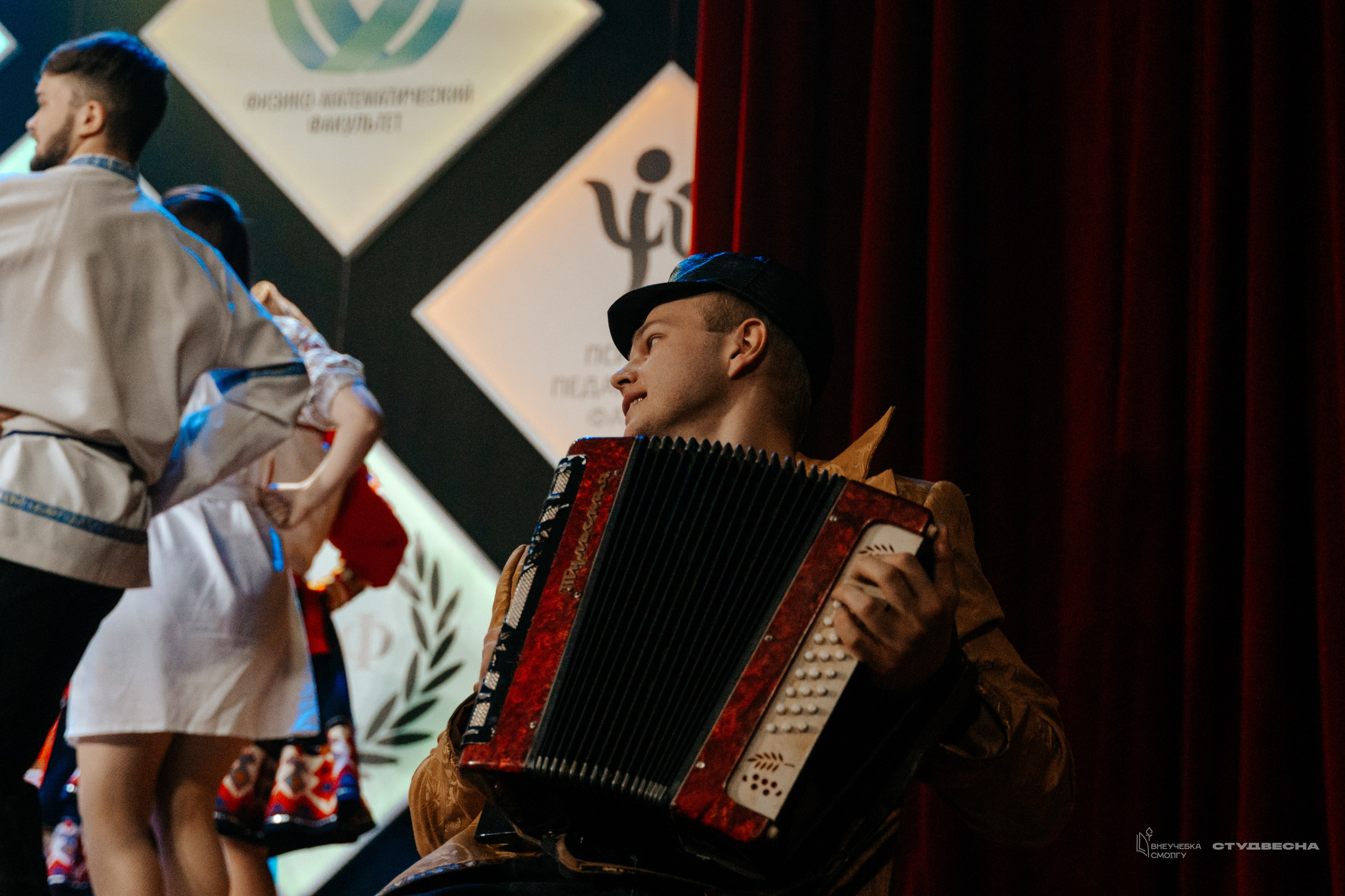 СмолГУ — Студвесна — Концертные программы — День 2. KiPPER Gallery — Фотограф