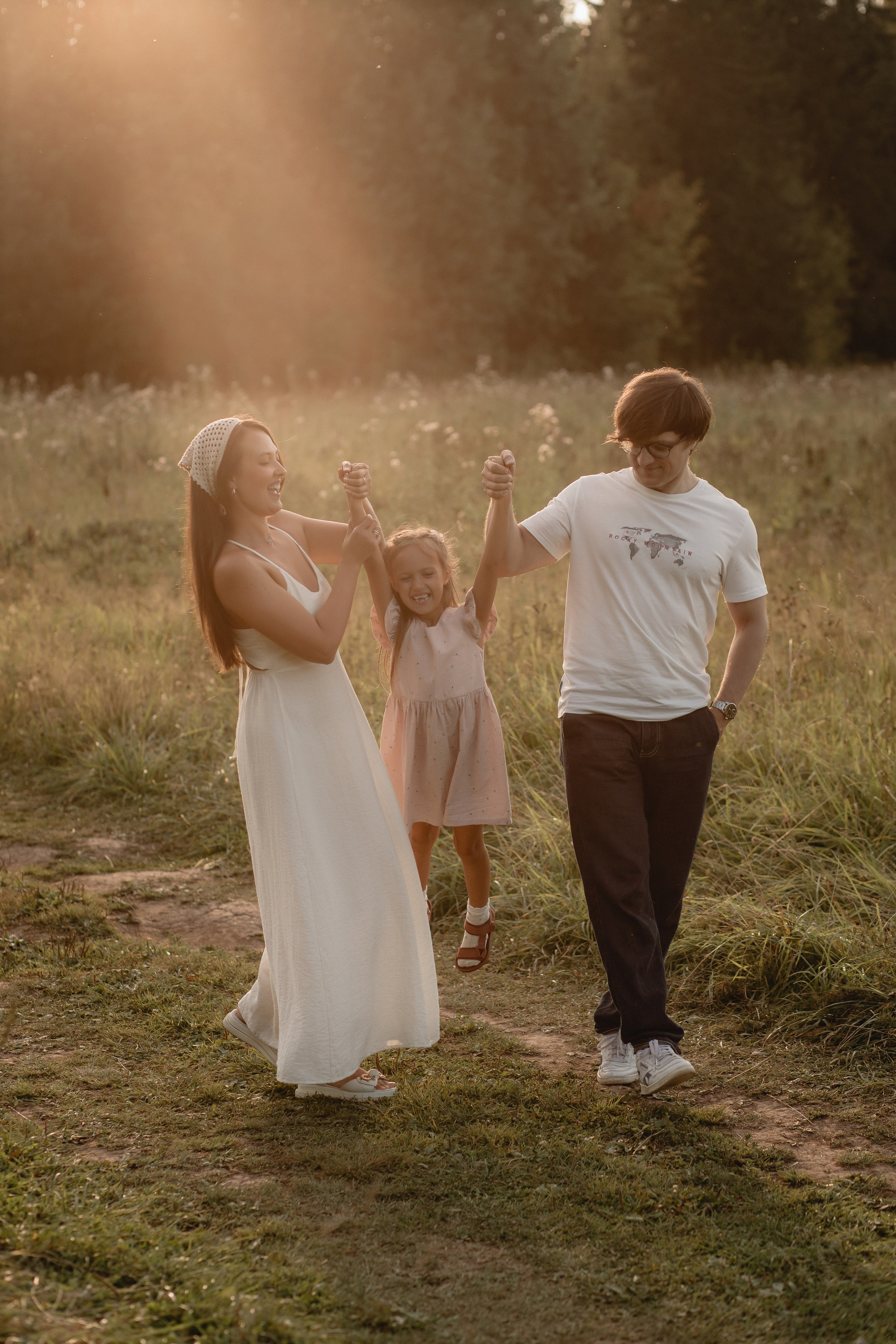 Анна, Андрей и Софа. Главная