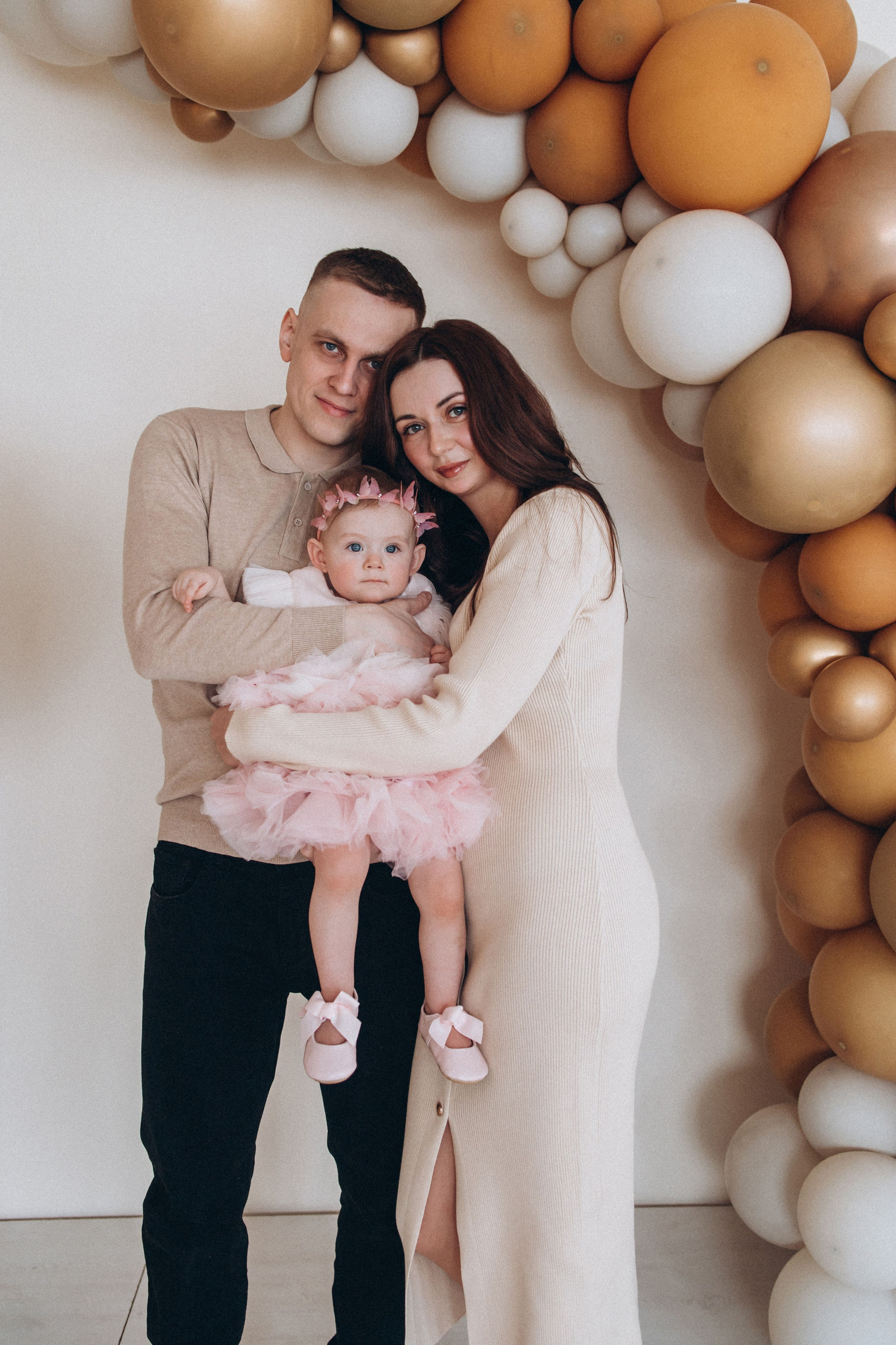 Марусе годик. Семейный фотограф Нижневартовск Тюмень Ефимова Ирина