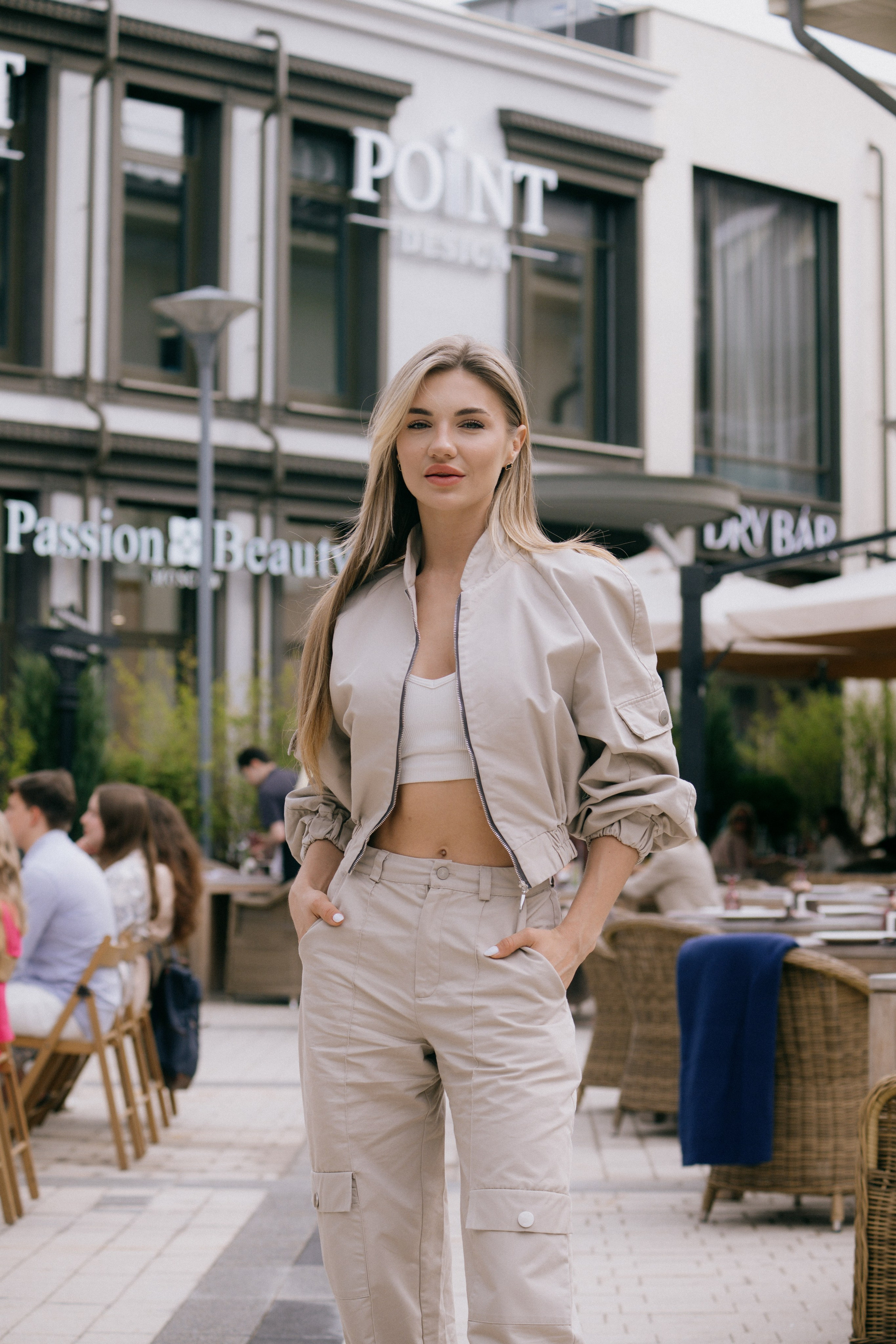 OK Mag SUMMER FEST 2025. Бэкстейдж и репортажный фотограф в Москве Артем Онацко