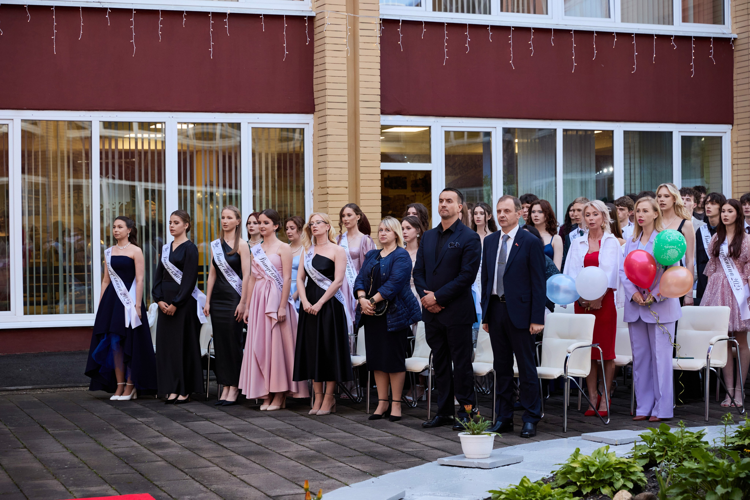 Выпускной 11 класс. Свадебная, репортажная фотосъемка и видеосъемка в Минске. Илья и Юлия Ширмановы. Фотограф | Видеограф | Минск