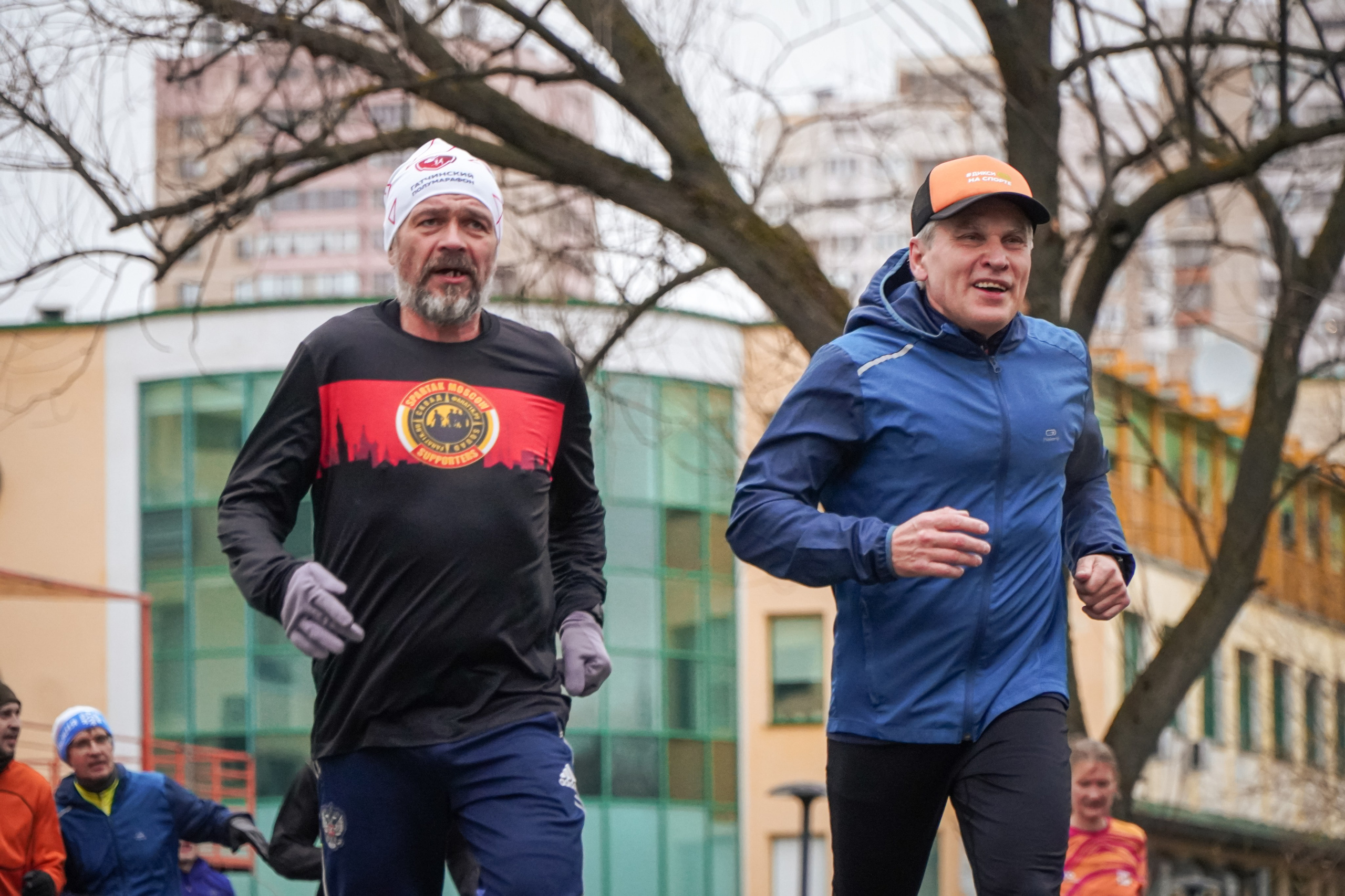 5 вёрст Реутов 16.11.2024. Роман Капилюшов. Бег. Фото. Видео. г. Люберцы