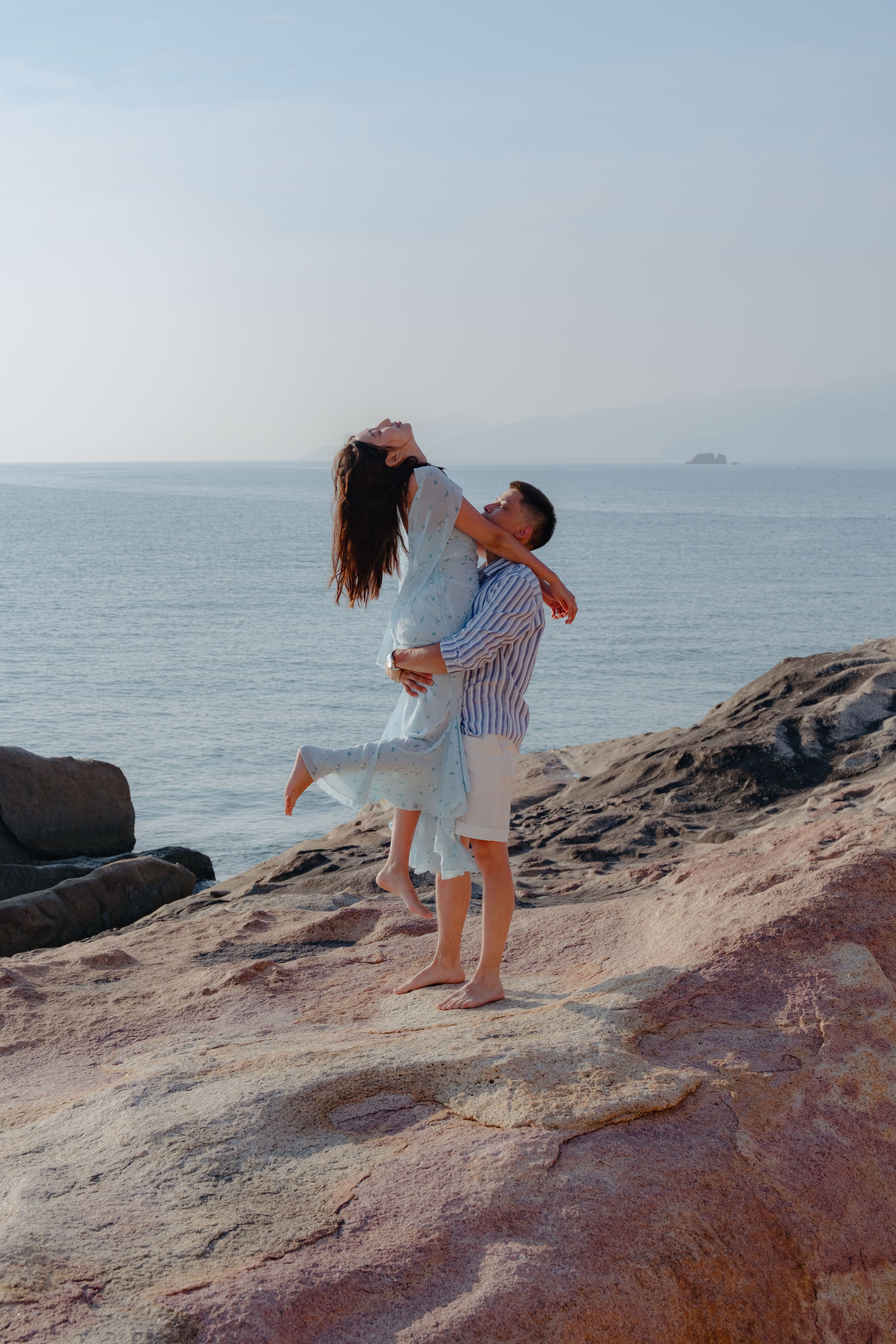 "She said YES!". Portrait photographer Nha Trang | Julia Meshanina