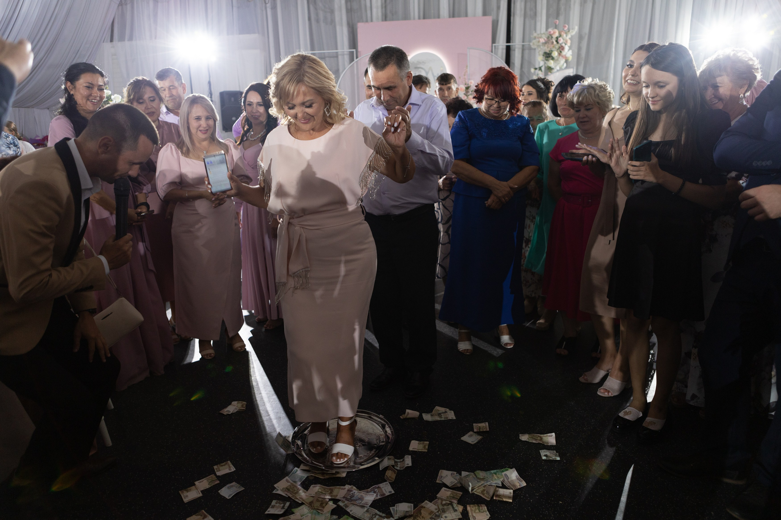 Свадебный фотограф Уфа — Руслан ГабдлисламовЖивые эмоции, красивые кадры, воспоминания на всю жизнь.Работаю по всей Республике Башкортоста. Свадебный фотограф Уфа Руслан Габдлисламов