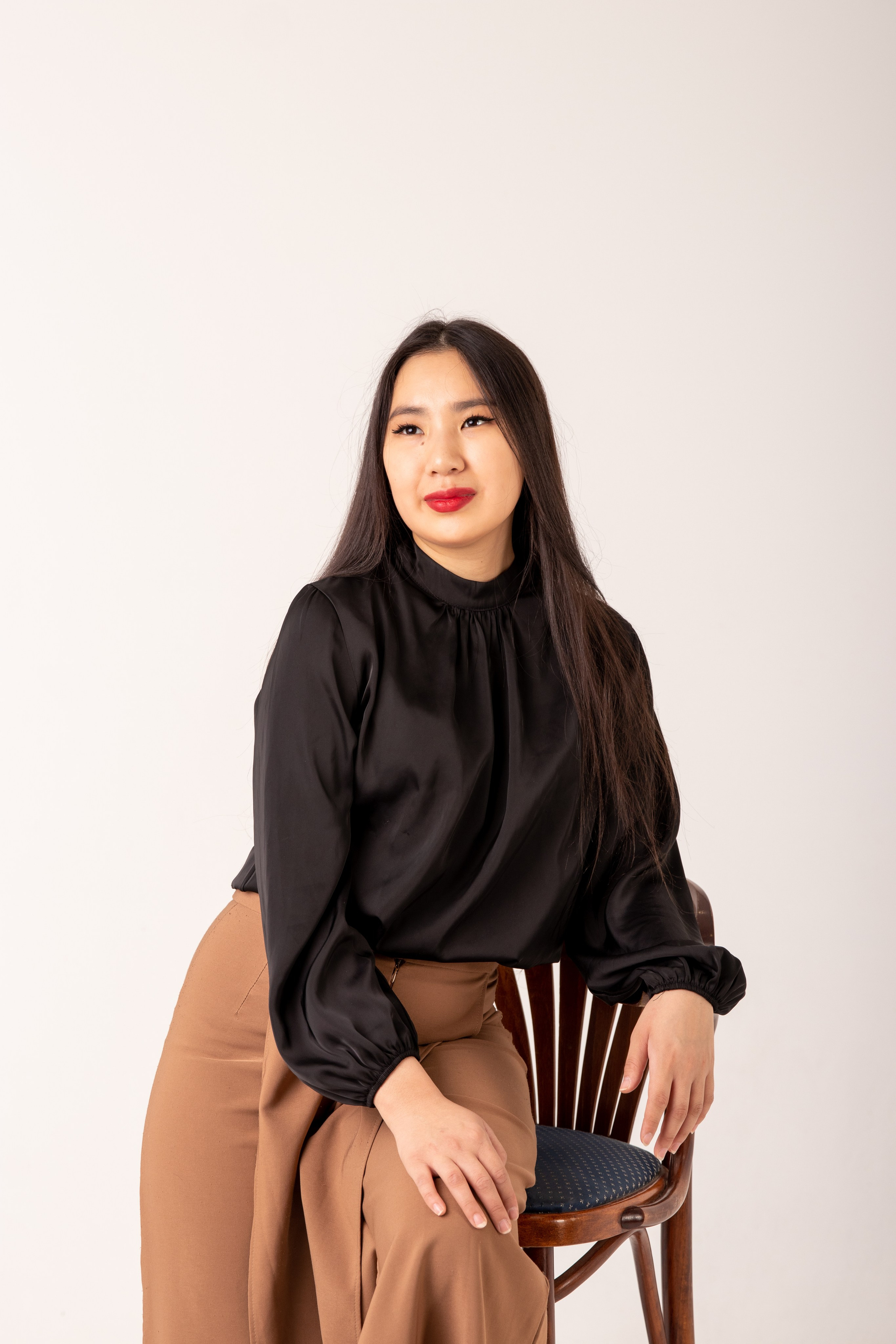 Женский портрет. Ньургуйаана Тарагаева. Детский и семейный фотограф в Якутске