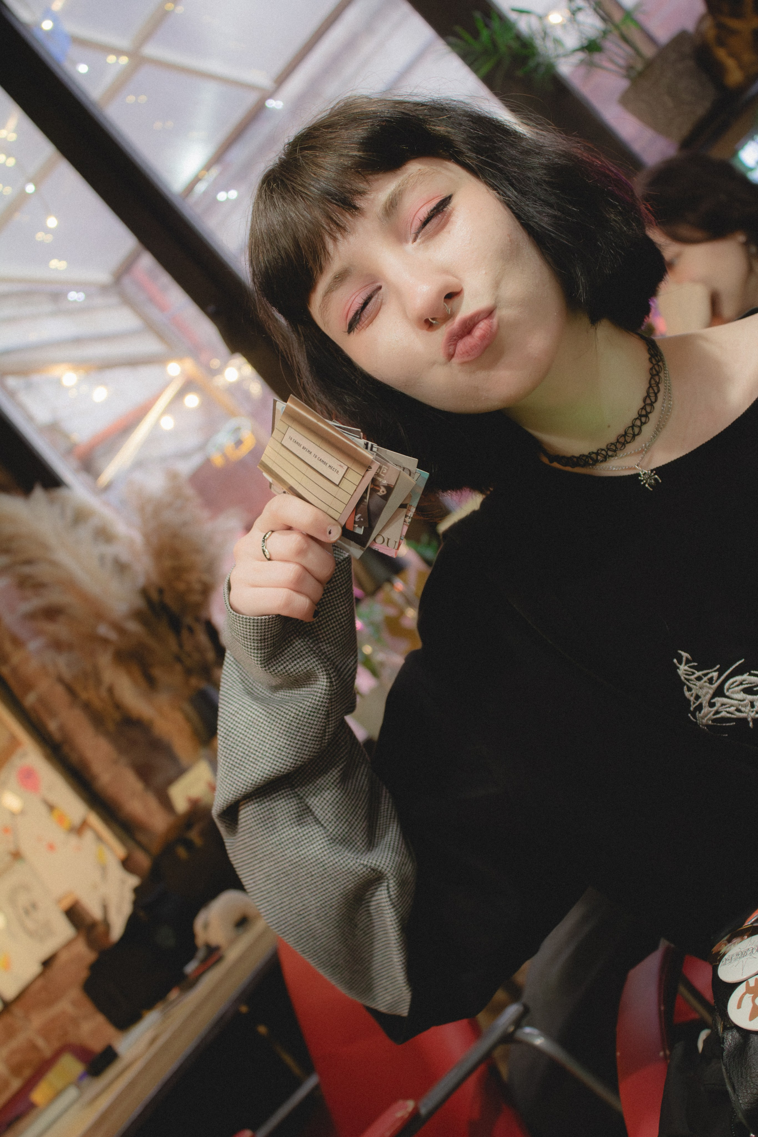 Фотовыставка Михаила Лобачёва @Comma Bar. Матвей Егоров — репортажный фотограф в Краснодаре