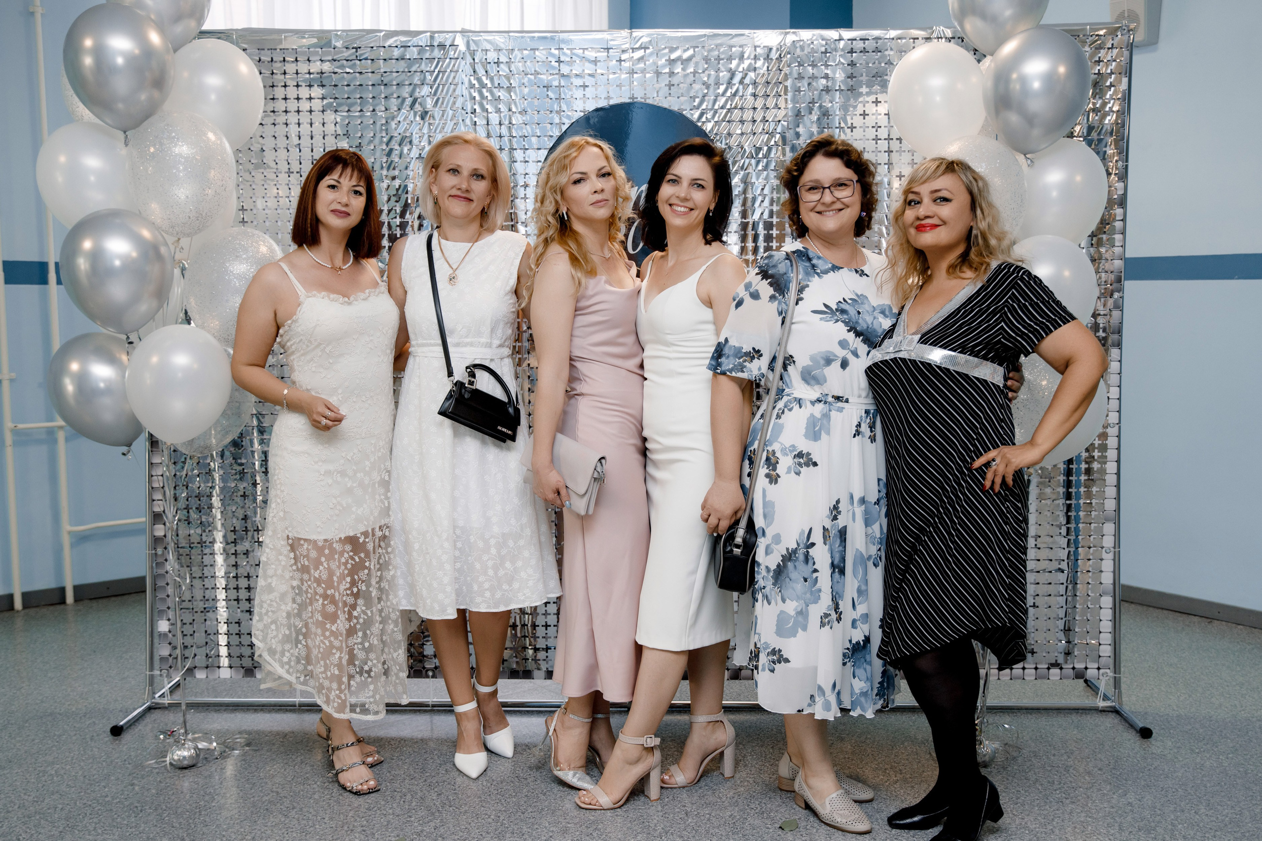 Выпускной школа 107 г Краснодар. Выпускные альбомы в Краснодарском крае