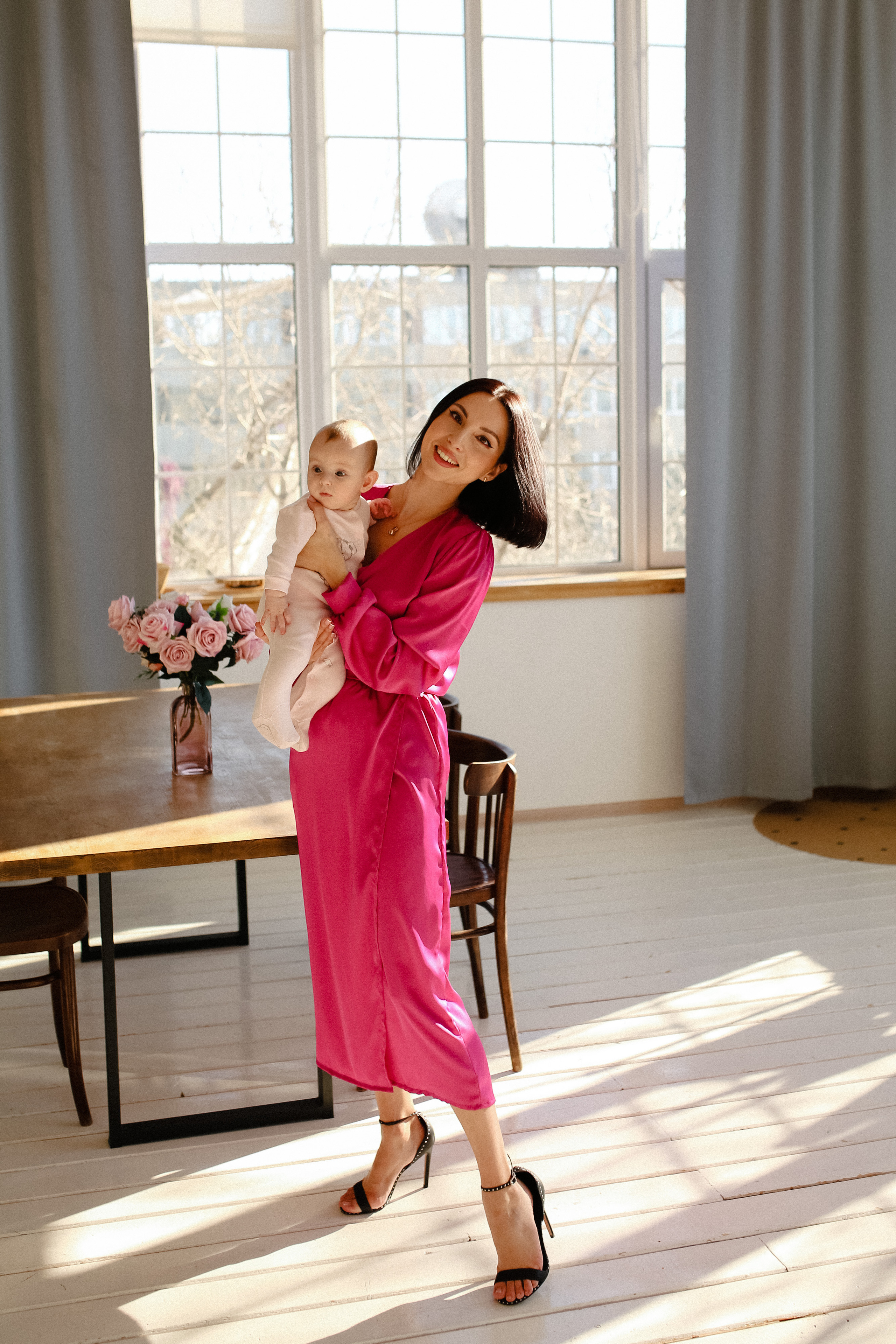 Семейная фотосессия в студии. Бренд, контент фотограф в Волгограде Елена Даньшина